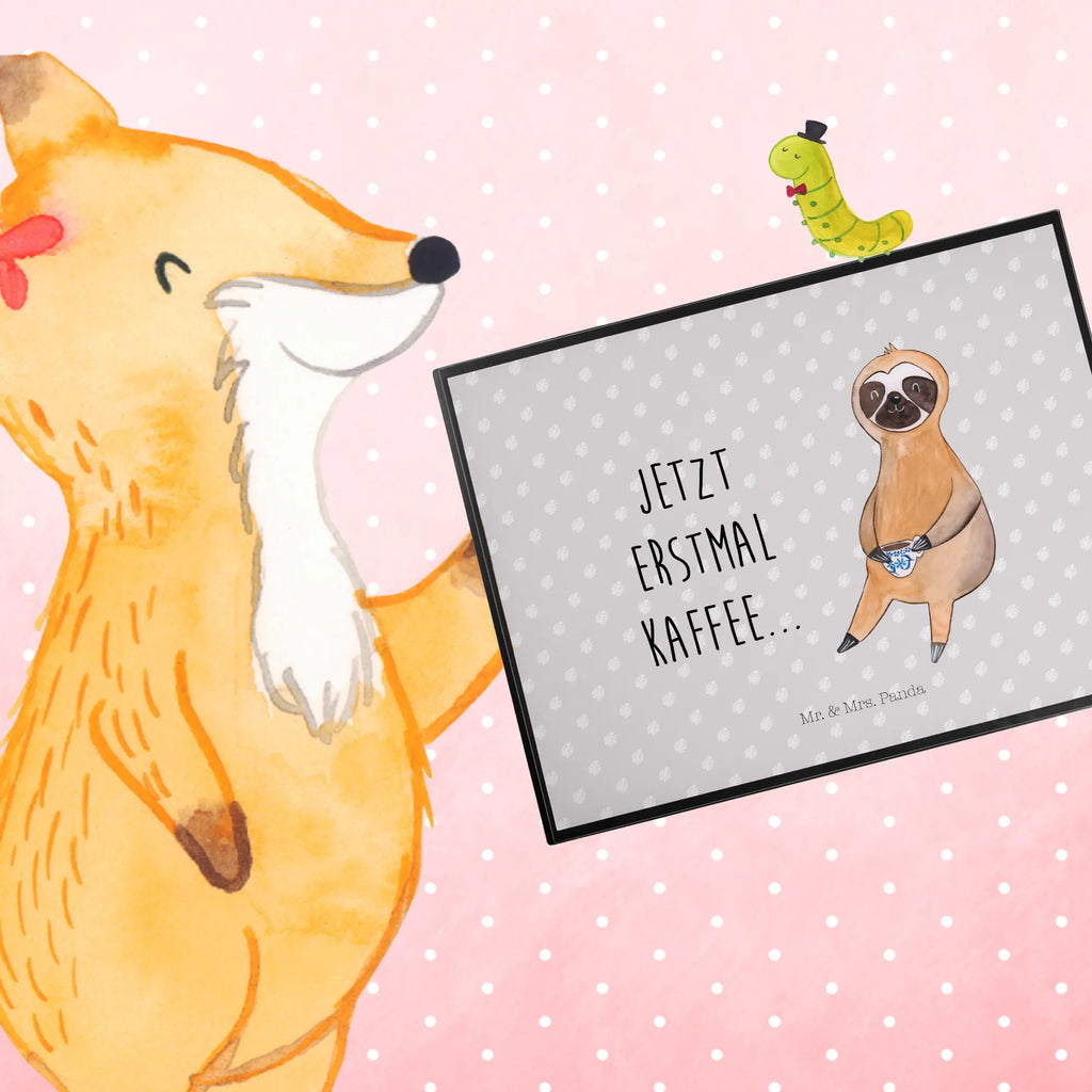 Schreibtischunterlage Faultier Kaffee Bürobedarf, Schreibtischauflage, Schreibwaren, Büroartikel, Schreibtisch Unterlagen, Schreibunterlage, Schreibtischunterlage Groß, Faultier, Faultier Geschenk, Faultier Deko, Genießer, Lieblingstier, Kaffee, Frühaufsteher, faul, Morgenmuffel, erster Kaffee, Coffee, Kaffeetasse, Faultiere, Kaffeegetränk