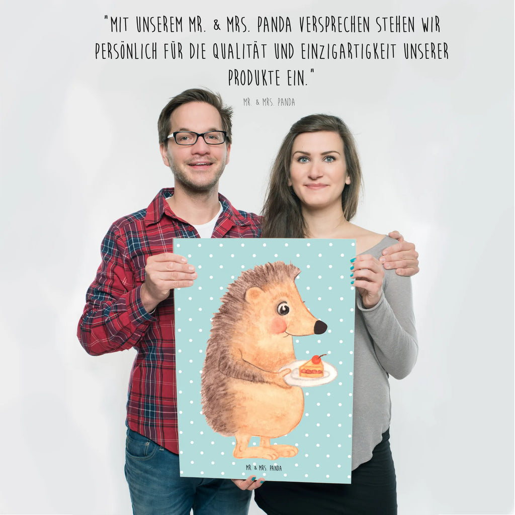 Poster Hedgehog piece of cake Wanddeko Bild, Mr. & Mrs. Panda Poster, Wanddeko, Wanddekoration, Designposter, Kinderposter, Raumdekoration, Kunstdruck, Wandposter, Handgemaltes Poster, Posterdruck, Küchenposter, Bild, Poster, Tiermotive, Gute Laune, lustige Sprüche, Tiere, Geburtstagskuchen, Einladung Party, Kuchen backen, Backen Geschenk, Torte, Kuchen, Essen Spruch, Igel