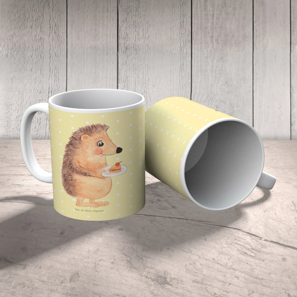 Tasse Igel Kuchenstück Kaffeetasse, Geschenktasse, Teetasse, Keramiktasse, Tasse mit Zitaten, Tasse, Porzellantasse, Tasse mit Motiven, Bürotasse, Tiermotive, Gute Laune, lustige Sprüche, Tiere, Backen Geschenk, Essen Spruch, Kuchen, Geburtstagskuchen, Igel, Torte, Einladung Party, Kuchen backen