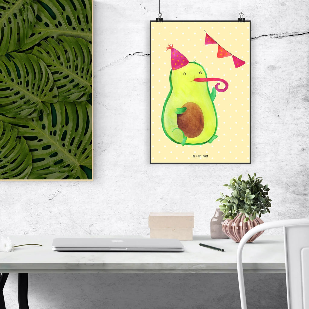Poster Avocado Party Poster, Handgemaltes Poster, Bild, Kunstdruck, Wanddeko Bild, Posterdruck, Küchenposter, Wandposter, Mr. & Mrs. Panda Poster, Wanddekoration, Kinderposter, Designposter, Wanddeko, Raumdekoration, Avocado, Veggie, Vegan, Gesund, Happy Birthday, Avocados, Schulabschluss, Party, Abschluss, Firmenfeier, Abi, Jahrestag, Prüfung, Jubiläum, Feier, Geburtstag, Feierei, Bestanden, Lieblingstag, Klassenfeier, Geburtstagsfeier, Abifeier