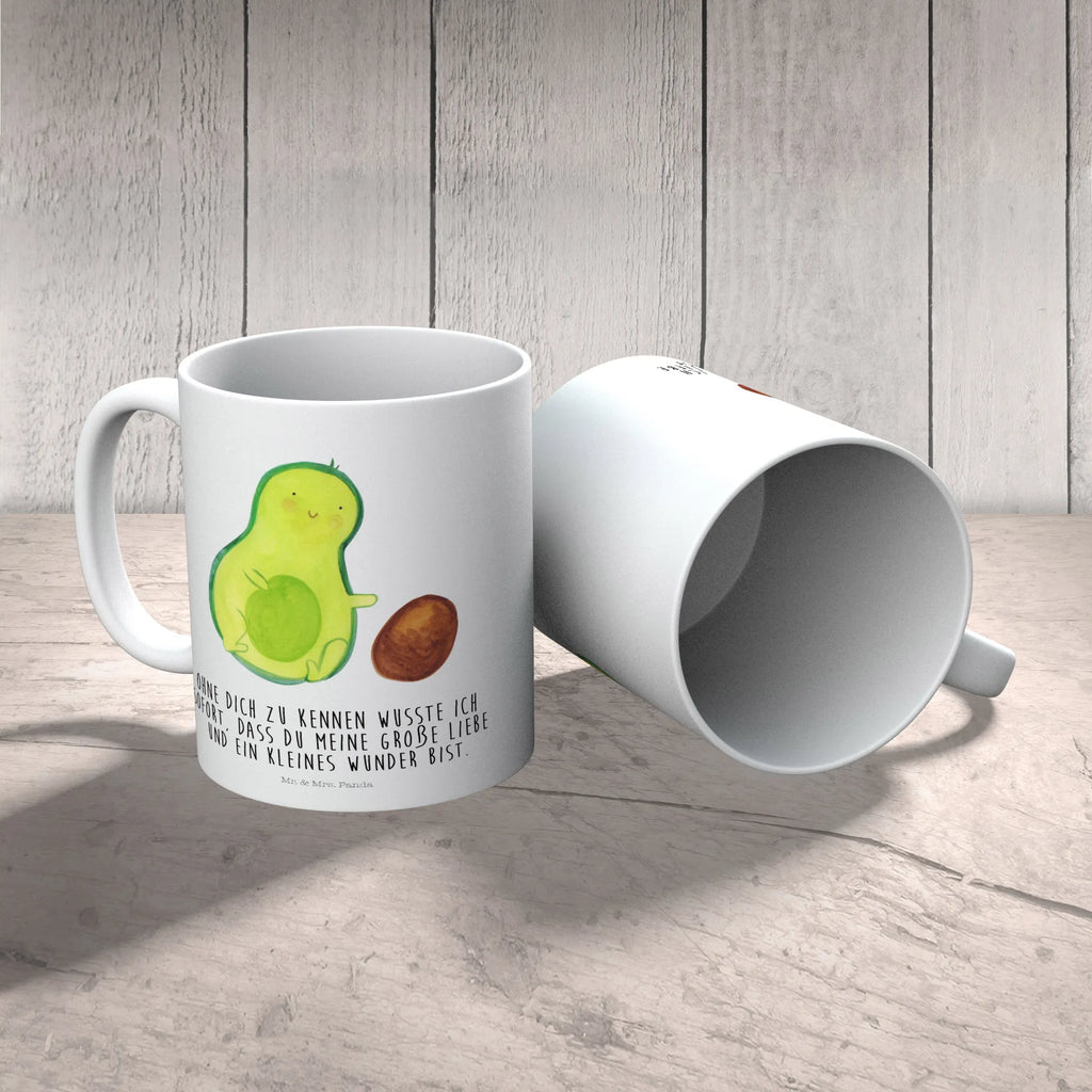 Kindertasse Avocado Kern rollt Kindertasse Mit Tiermotiv, Tasse Für Schulanfänger, Kindertasse Mit Cartoonmotiv, Trinklernbecher Aus Kunststoff, Trinklernbecher, Tasse Für Kinder, Kindertasse Für Vorschüler, Kinderbecher Unzerbrechlich, Kinderbecher Aus Edelstahl, Kinder-Porzellantasse Mit Motiv, Nachhaltige Kindertasse, Kindertasse Auslaufsicher, Trinklernbecher Mit Deckel, Kindertasse Ökologisch, Kinderbecher Für Kleinkinder, Kindertasse Aus Silikon, Kindertasse BPA-Frei, Tasse Für Kleinkinder, Trinklern-Tasse, Kindergeburtstag, Tasse Mit Henkel Für Kinder, Kinderbecher Mit Deckel, Design Kindertasse, Kinder-Keramiktasse, Kindertasse Bruchsicher, Kindertasse Bunt, Kinderbecher, Kinder-Porzellantasse, Kinder-Thermobecher, Trinklernbecher Personalisiert, Kindertasse Mikrowellengeeignet, Kindertasse Mit Griffen, Kindertasse Für Baby, Kindertasse Spülmaschinenfest, Kinderbecher Mit Spruch, Kindertasse, Kindertasse Mit Strohhalm, Kindertasse Handgemacht, Avocado, Vegan, Gesund, Veggie, Liebe, Geburt, Kind, Baby, Zur Geburt, Babyparty, Große Liebe, Avocados, Geburtstag, Säugling, Love, Erstes Kind, Schwangerschaft, Schwanger