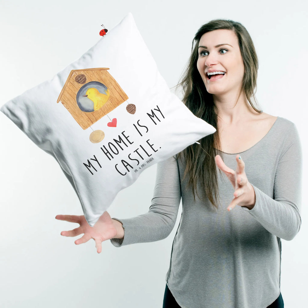 40x40 Kissen Vogelhaus Sofakissen, Kissen 40x40, Kopfkissen, Kissenhülle, Motivkissen, Dekokissen Sofa, Sofakissen 40x40, Couchkissen, Zierkissen, Dekokissen 40x40, Kopfkissen 40x40, Kissenhülle 40x40, sitzkissen, Kissenbezug 40x40, sofakissen, Kissenbezüge, Kissen 40x40 Waschbar, Kissen, Dekokissen, Tiermotive, Gute Laune, lustige Sprüche, Tiere, Eigenheim, Home sweet home, Haus, Zuhause, Wohnung, Vogelhaus, Vogel, Nest, Castle, unser Haus, Lieblingsort, Familie, Vogelhäuschen, Vögel