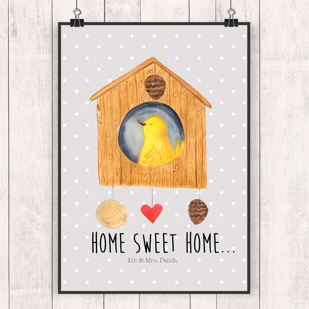 Plakat ptasi domek Strona główna Kunstdruck, Mr. & Mrs. Panda Poster, bild für wand, Wanddekoration, Küchenposter, Raumdekoration, Poster, großes poster, Bild, schlafzimmer poster, Wanddeko, Kinderposter, Wandbild, Wanddeko Bild, poster sprüche, Designposter, Wandposter, kinderzimmer poster, Deko Bild, Posterdruck, Handgemaltes Poster, plakat, Gute Laune, Tiermotive, Tiere, lustige Sprüche, Vogelhaus, Einzug, Geschenk, Umzug, Einzugsgeschenk, Vogel, Hausbau, Haus, Home sweet Home