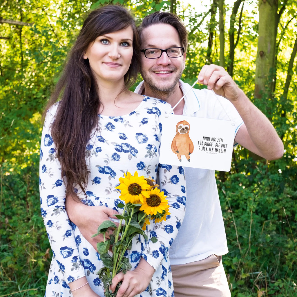 Deko Schild Faultier Zufrieden sprüche schild, Schild mit Spruch, Deko Schild, dekoration schild, hängeschild, holzbild, Motivschild, dekotafel, Holztafel, wandtafel, Küchenschild, Dekoschild, Holzschild, Türschild, Deko Wandtafel, Schild, Türschild Familie, Spruchschild, Badschild, Wandschild, dekoschilder, wandhänger, Faultier, Faultier Deko, Faultier Geschenk, Glück, glücklich, Pause, Frieden, Relaxen, Zufriedenheit, Faultiere, Happy, Gelassenheit, Ruhe, Zufrieden, faul, Lieblingstier