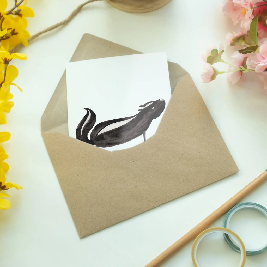 Grußkarte Stinktier Yoga Motivkarte, spruchkarte, Klappkarte, neujahrskarte, Grußkarte, weihnachtskarten, Glückwunschkarte, abiturkarte, jubiläumskarte, hochzeitskarten, Grußkarten, glückwunschkarten, genesungskarte, Beileidskarte, valentinstagskarte, babykarte, firmungskarte, einladungskarten, dankeskarten, vatertagskarte, kommunionskarte, osterkarten, osterkarte, Skunk, Stinktier, Namaste, Lache, Stinki, Liebe, Stinker, Lebe, Wildtier, Yoga, Raubtier