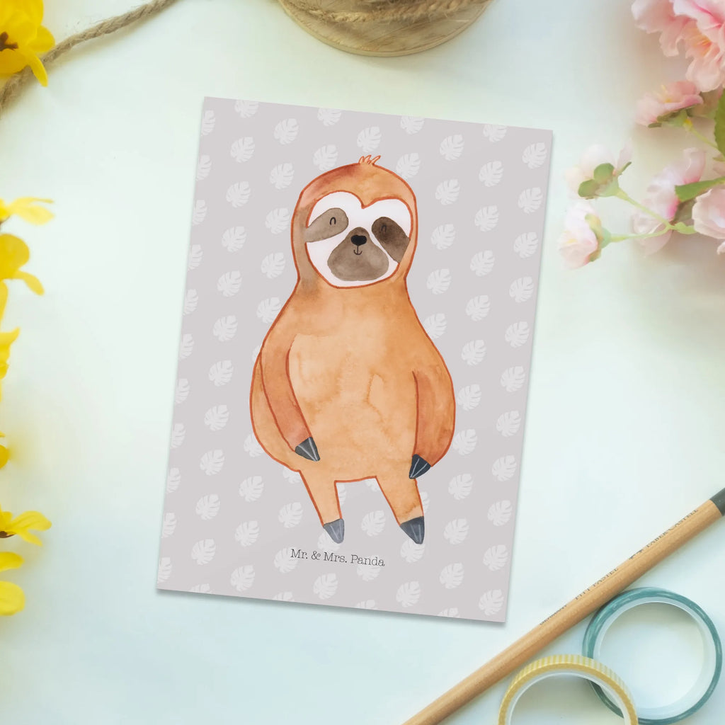 Postcard sloth Satisfied Geschenkkarte, Geburtstagskarte, Grußkarte, Postkarte, Einladung, Ansichtskarten, Einladung Geburtstag, Einladungskarten Geburtstag, Einladungskarte, Karte, Dankeskarte, Ansichtskarte, Faultier, Faultier Geschenk, Faultier Deko, faul, glücklich, Lieblingstier, relaxen, Zufriedenheit, Gelassenheit, Ruhe, zufrieden, Faultiere, Pause, happy, Frieden, Glück