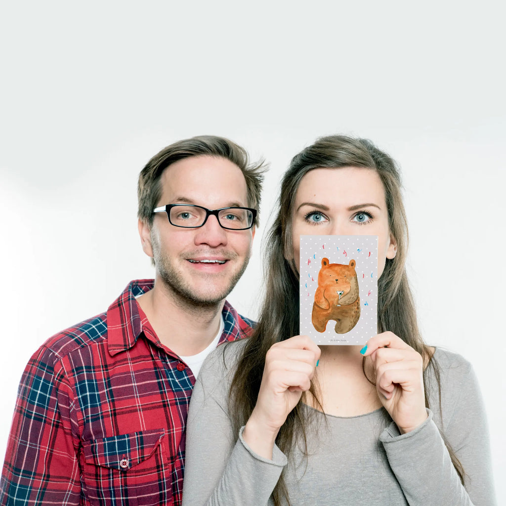 Postcard bear party kunstkarte, Postkarten, Designkarte, spruchkarte, bildkarte, Fotokarte, Motivkarte, Ansichtskarte, einzelkarte, Kunstkarten, Postkarte, Ansichtskarten, Grußkarte, Teddy, Teddybär, Bär, Lustig, Party, Mitbringsel, Abfeiern, Geburtstag, Gute Laune, Geburtstagsgeschenk, Feiern, Geschenk