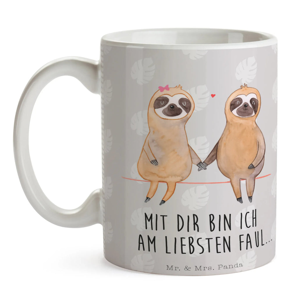 Tasse Faultier Pärchen Teetasse, Tasse, Keramiktasse, Geschenktasse, Porzellantasse, Tasse mit Motiven, Kaffeetasse, Tasse mit Zitaten, Bürotasse, Faultier, Faultier Geschenk, Faultier Deko, Faultierpärchen, Langsamkeit, faul, verliebt, Faultierliebe, Liebespaar, Faultiere, Liebe, Beziehung, gemeinsam, relaxen, Lieblingstier, Pärchen, verlobt