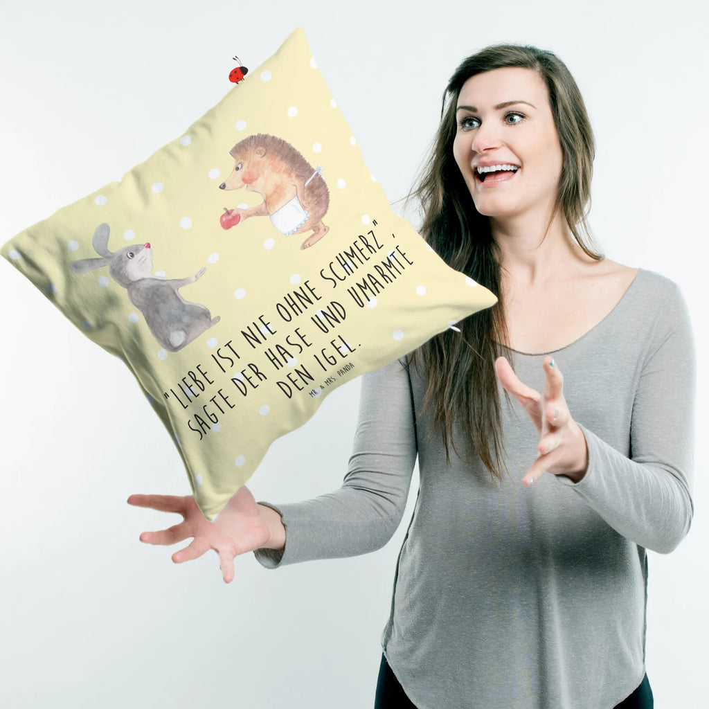 Cushion Hare Hedgehog Dekokissen 40x40, Kopfkissen, kuschelkissen 40x40, kissen 40 x 40, Kuschelkissen, zierkissen 40x40, 40x40 kissen, couchkissen 40x40, Couchkissen, deko kissen, wurfkissen, microfaser dekokissen, Mikrofaser Kissen, Kissen 40x40, kuschel kissen, sofa kissen, Motivkissen, wohnzimmer kissen, Kopfkissen 40x40, 40 X 40 Kissen, Kissen, Polsterkissen, kissen für couch, kissen mikrofaser, microfaser sofakissen, zier kissen, microfaser zierkissen, couch kissen, Zierkissen, microfaser kopfkissen, Dekokissen Sofa, kissen für sofa, Sofakissen 40x40, Sofakissen, Dekokissen, Gute Laune, Tiermotive, Tiere, Lustige Sprüche, Hase, Igel und Hase, Trösten, Spruch Romantisch, Liebe Spruch, Igel, Liebeskummer Geschenk, Trennungsschmerz, Herzschmerz