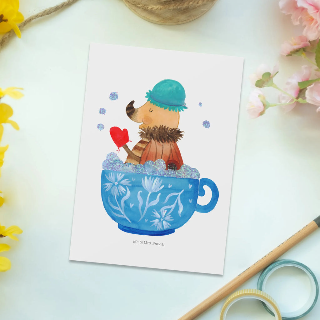 Postcard Moth foam bath Geburtstagskarte, Ansichtskarten, Einladungskarten Geburtstag, Postkarte, Dankeskarte, Einladung Geburtstag, Geschenkkarte, Einladung, Karte, Einladungskarte, Ansichtskarte, Grußkarte, Tiermotive, Gute Laune, lustige Sprüche, Tiere, verträumt, Nachtfalter, Zeitmanagement, Tasse, Träumen, Ziele, WC, Bad, Baden, Badezimmerdeko, Schaumbad, Badezimmer