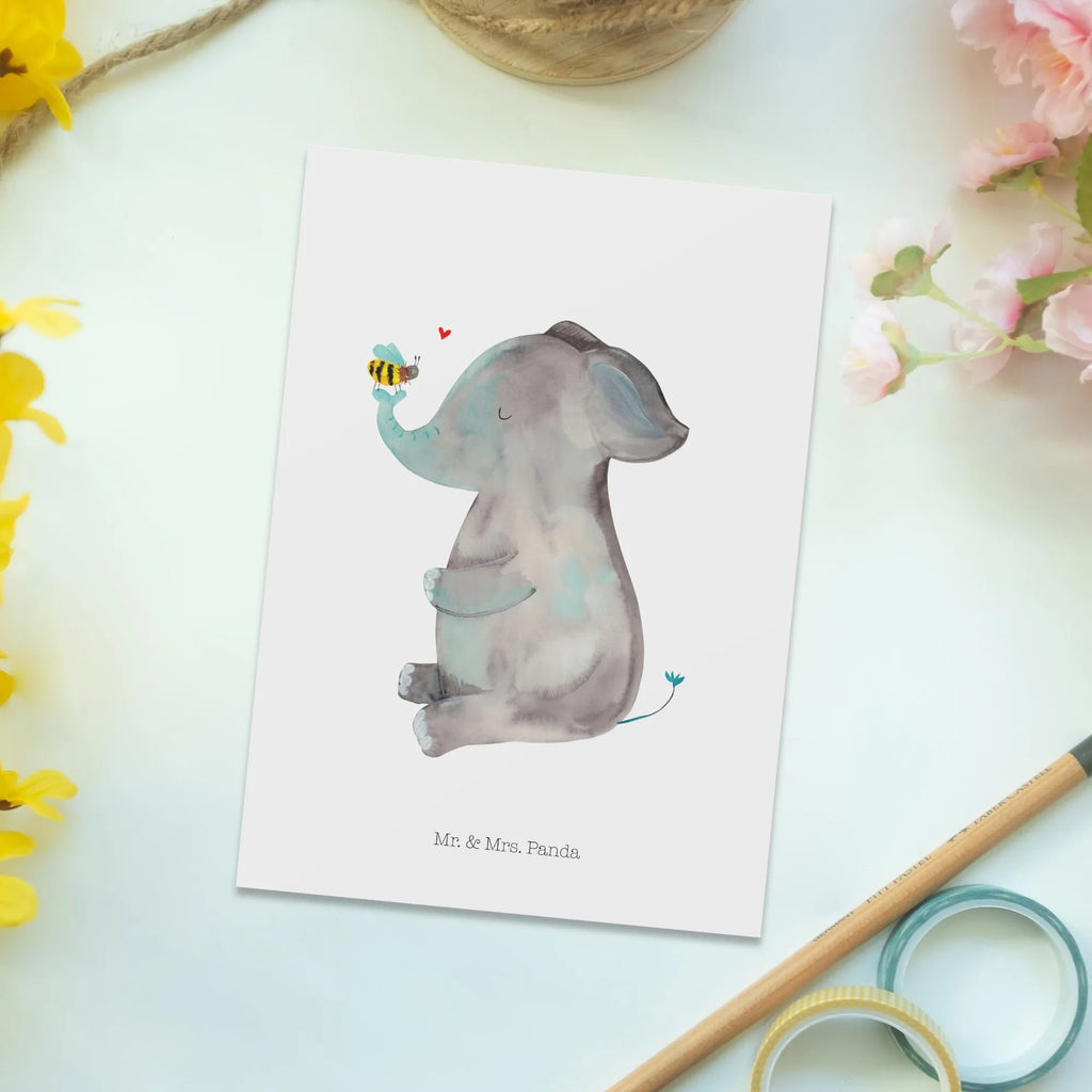 Postkarte Elefant Biene einzelkarte, Motivkarte, kunstkarte, Fotokarte, Ansichtskarten, Ansichtskarte, Designkarte, spruchkarte, Kunstkarten, bildkarte, Grußkarte, Postkarte, Postkarten, Tiere, Tiermotive, Gute Laune, Lustige Sprüche, Liebe, Biene, Liebesbeweis, Liebesgeschenk, Elefant, Liebesspruch, Heiratsantrag, Jahrestag, Hochzeitsgeschenk