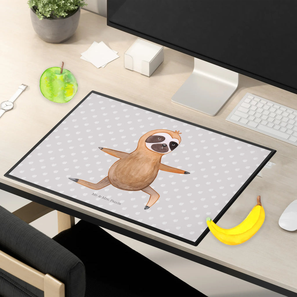 Schreibtischunterlage Faultier  Yoga Schreibtischunterlage Groß, Schreibtisch Unterlagen, Schreibtischauflage, Schreibunterlage, Bürobedarf, Büroartikel, Schreibwaren, Faultier, Faultier Geschenk, Faultier Deko, Faultiere, Entspannung, faul, Yoga, Atmung, Gelassenheit, Meditation, Lieblingstier, Namaste, Krieger, Yogaübungen