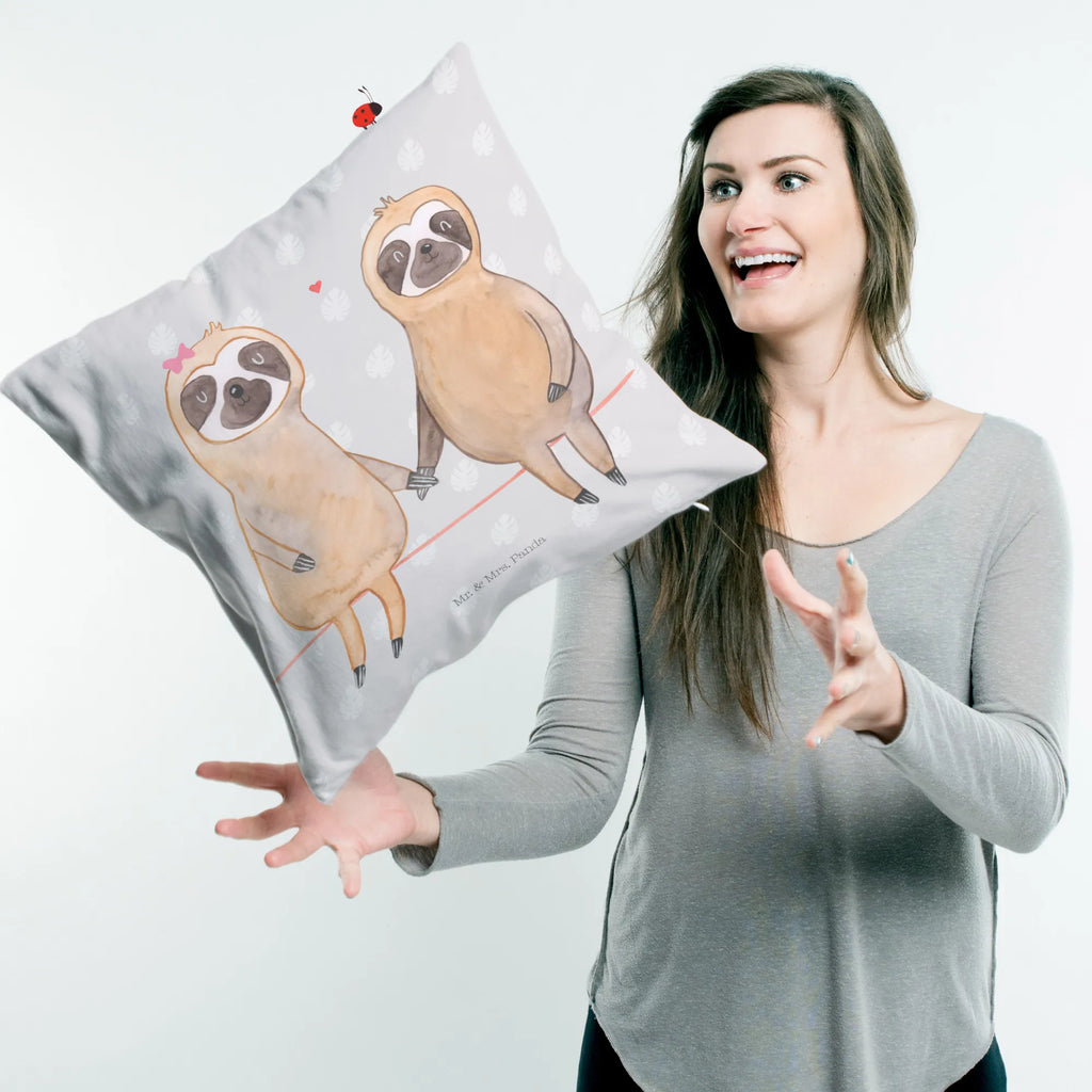 Cushion sloth pair Sofakissen, sofakissen, Dekokissen 40x40, Dekokissen Sofa, Kissenhülle 40x40, Kissenbezüge, Kissen, Kissenhülle, sitzkissen, Kissen 40x40, Couchkissen, Dekokissen, Kopfkissen 40x40, Kissen 40x40 Waschbar, Motivkissen, Kopfkissen, Sofakissen 40x40, Kissenbezug 40x40, Zierkissen, Faultier, Faultier Geschenk, Faultier Deko, Beziehung, verlobt, Lieblingstier, Pärchen, gemeinsam, faul, Liebespaar, verliebt, relaxen, Faultiere, Faultierpärchen, Liebe, Langsamkeit, Faultierliebe