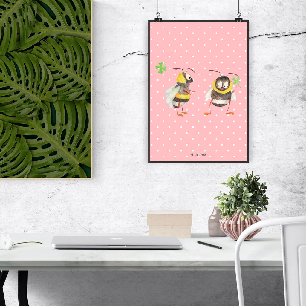 Poster bumblebees shamrock Wandschmuck, Kunstdruck, wandkunst, wanddruck, Wanddekoration, kunstdruck poster, wanddeko, Plakat, Bild für Wand, grafikposter, Mr. & Mrs. Panda Poster, drucke, Poster, Designposter, kunstposter, Wandposter, Wanddeko Bild, kunst für die wand, Deko Bild, Bild, Wandbild, Posterdruck, Gute Laune, Tiermotive, Tiere, Lustige Sprüche, Spruch schön, glücklich Werden, glücklich sein, Biene, Spruch Fröhlich, Biene Deko, Spruch Positiv, Hummel