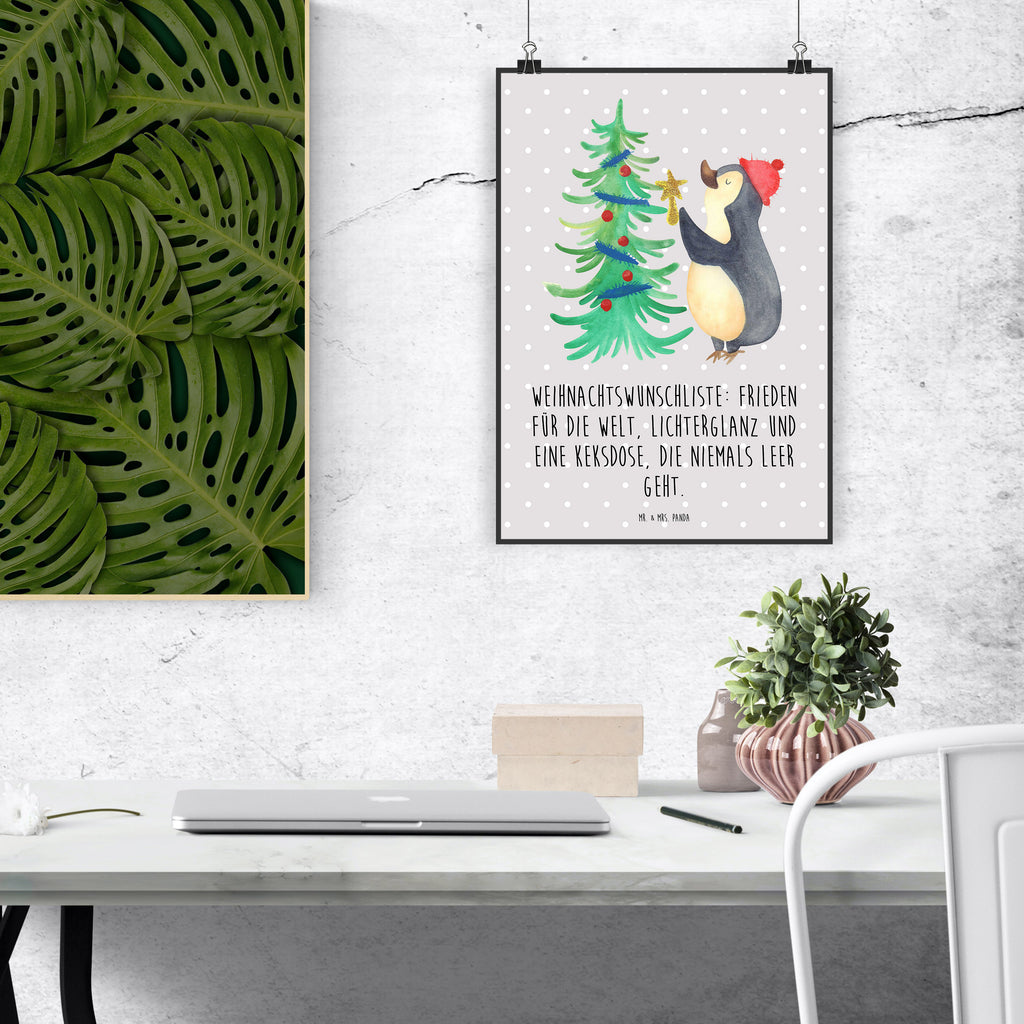 Poster Pinguin Weihnachtsbaum wanddruck, Wandbild, wandkunst, wanddeko, kunstdruck poster, Wandschmuck, kunstposter, Posterdruck, drucke, grafikposter, Designposter, Poster, Wandposter, Bild für Wand, Plakat, Deko Bild, Wanddekoration, Mr. & Mrs. Panda Poster, Kunstdruck, Bild, Wanddeko Bild, kunst für die wand, Wintermotiv, Heiligabend, Advent, Nikolaus, Weihnachtsdeko, Winter, Weihnachten, Pinguin