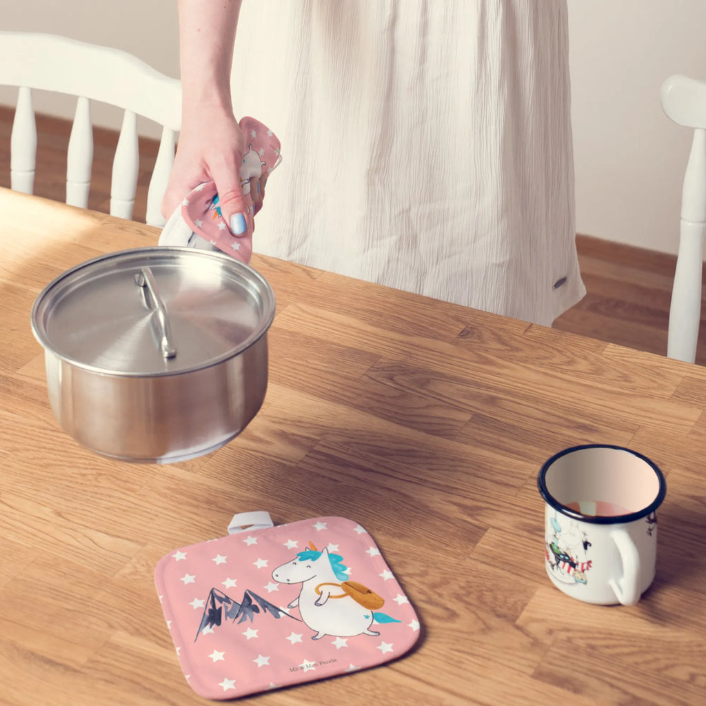 2er Set Topflappen  Einhorn Bergsteiger Schöne Topflappen, Topfhandschuh, Topflappen Set, Topflappenset, Topflappen lustig, Ofenhandschuh, Topflappen 2er Set, Topfuntersetzer, Topflappen, Topfhandschuhe, Ofenhandschuhe, Topflappen mit Spruch, Einhorn, Einhörner, Einhorn Deko, Unicorn, Weltreise, Abenteuer, Bergsteiger, Reisen, Weltenbummler, Urlaub, Abenteurer, Entdecker, Berge