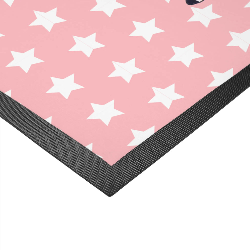 Fußmatte Einhorn Koffer Schmutzfänger, Abtretmatte, Schmutzfangteppich, hausmatte, fußmatte, Schmutzfangmatte, Schuhabstreifer, Schmutzmatte, Eingangsmatte, Haustürmatte, schmutzfangmatten, türmatten, matte haustür, außenmatte, sauberlaufmatten, flurmatte, Fußmatten, Türvorleger, Fußabtreter, Eingangsteppich, abstreifer, Abtreter, Türmatte, Sauberlaufmatte, Fußabstreifer, Fussmatte, Einhorn, Einhörner, Einhorn Deko, Unicorn, Spaß, Reise, Abenteuer, Lustig, Albern, Witzig, Erwachsen, Verreisen, Kind, Koffer, Gepäck