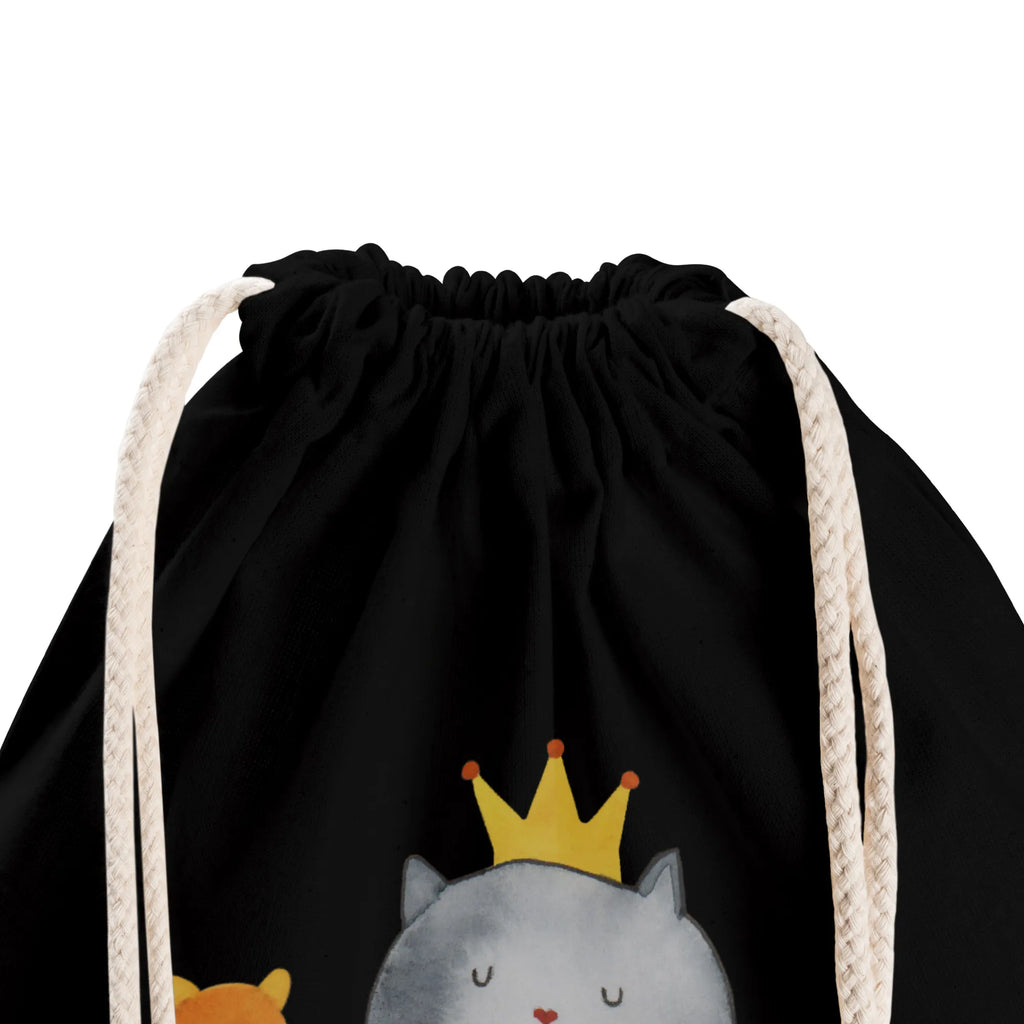 Sportbeutel Katze König Sportbeutel Mit Kordelzug, festival tasche, Turnbeutel, festivalbeutel, Sportbeutel Kita, Baumwolltasche, gym beutel, Sportbeutel Fitness, kordelrucksack, Sportbeutel Kindergarten, festival rucksack, baumwolle beutel, beutelrucksack, Turnbeutel Schule, Sportbeutel Für Freizeit, Stofftasche, kordelzugbeutel, sportbeutel baumwolle, Sportbeutel, gym tasche, Sportbeutel Für Sport, gym rucksack, zugbeutel, stoff rucksack, Sportbeutel Training, Sportbeutel Aus Baumwolle, Sportbeutel Outdoor, Festival Beutel, Stoffbeutel, baumwoll rucksack, gymnastiktasche, Alltagstasche, freizeit rucksack, Gymsack, Öko Sportbeutel, wander rucksack, Sportrucksack, rucksack mit kordel, Gymbag, turnbeutel baumwolle, rucksack beutel, Baumwollbeutel, Sportbeutel Schule, beutel mit kordelzug, Turnbeutel Mit Kordel, zuziehbeutel, wanderbeutel, rucksack stoff, Katzensouvenirs, Katzenliebhaberprodukte, Katzenmotive, Katzenmotiv, Katzenfan, Katzendeko, Katze, Katzenfreund, Katzenliebhaber, Katzenprodukte, Katzenartikel, Katzenaccessoires, König, Mietze, Haustier, Katzen, Cats, Erste Eigenen Wohnung, Königin, Kater, Wohnung, Familie, Einzug, Queen, Katzenhalter, Katzenbesitzerin, Cat, Umzug, Mietzhaus