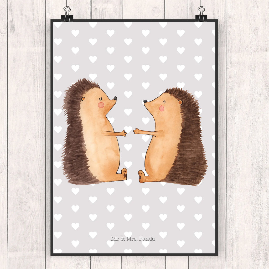 Poster Hedgehogs in love Wanddekoration, Deko Bild, poster sprüche, Kunstdruck, schlafzimmer poster, Küchenposter, Designposter, Wanddeko Bild, Wanddeko, Posterdruck, Mr. & Mrs. Panda Poster, Bild, Kinderposter, kinderzimmer poster, Wandposter, Poster, plakat, großes poster, Handgemaltes Poster, bild für wand, Wandbild, Raumdekoration, Hocheitstag, Heiratsantrag, Heiraten, Ehefrau, Ehemann, Partner, Verlobung, Jahrestag, Liebesgeschenk, Liebe, Freund, Freundin, Verheiratet, Hochzeit, Hochzeitstag, Verliebt, Verlobt, Geschenk, Liebesbeweis, Igel