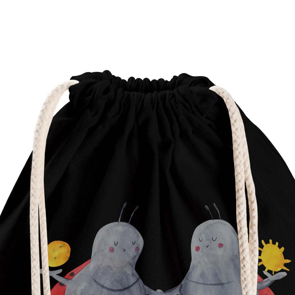 Torba sportowa znak zodiaku Bliźniak Turnbeutel Mit Kordel, Alltagstasche, stoff rucksack, Baumwolltasche, sportbeutel baumwolle, rucksack mit kordel, kordelzugbeutel, gym tasche, Turnbeutel, baumwoll rucksack, Sportbeutel Für Sport, Festival Beutel, zuziehbeutel, zugbeutel, wander rucksack, gymnastiktasche, kordelrucksack, rucksack stoff, festival rucksack, beutelrucksack, beutel mit kordelzug, Baumwollbeutel, Gymbag, Sportbeutel Aus Baumwolle, Sportbeutel, Sportbeutel Fitness, rucksack beutel, festival tasche, Stofftasche, gym beutel, Sportbeutel Mit Kordelzug, Stoffbeutel, Gymsack, freizeit rucksack, Sportbeutel Für Freizeit, gym rucksack, Sportrucksack, turnbeutel baumwolle, Sportbeutel Kita, Sportbeutel Schule, Sportbeutel Outdoor, Sportbeutel Training, Turnbeutel Schule, wanderbeutel, Öko Sportbeutel, festivalbeutel, baumwolle beutel, Sportbeutel Kindergarten, Sternzeichen, Tierkreiszeichen, Horoskop, Astrologie, Aszendent, Zwillinge, Geschenk Juni, Zwilling Geschenk, Geschenk Mai, Glückskäfer, Zwilling Sternzeichen, Marienkäfer, Geburtstag Mai, Zwillingsschwester, Zwillingsbruder