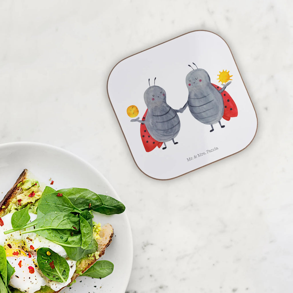 Podkładka znak zodiaku Bliźniak weinuntersetzer, Untersetzer Tasse, weinflaschenuntersetzer, Flaschenuntersetzer, bieruntersetzer, Kaffeeuntersetzer, Tassen Untersetzer, Design Untersetzer, Quadratischer Untersetzer, Tischuntersetzer, Untersetzer Glas, Untersetzer Quadratisch, hartfaseruntersetzer, Untersetzer Kaffee, Untersetzer, garten untersetzer, Getränkeuntersetzer, unterleger, gläseruntersetzer, Tassenuntersetzer, party untersetzer, Teeuntersetzer, Untersetzer Gläser, Becheruntersetzer, esstisch untersetzer, Coaster, schutzuntersetzer, grill untersetzer, Tischschoner, Untersetzer Tee, Glasuntersetzer, deko untersetzer, Holzuntersetzer, eckiger untersetzer, Baruntersetzer, Untersetzer für Gläser, hartfaser untersetzer, bar untersetzer, weinglasuntersetzer, Horoskop, Astrologie, Aszendent, Sternzeichen, Tierkreiszeichen, Zwilling Sternzeichen, Geburtstag Mai, Zwillingsschwester, Geschenk Mai, Geschenk Juni, Zwilling Geschenk, Marienkäfer, Glückskäfer, Zwillinge, Zwillingsbruder