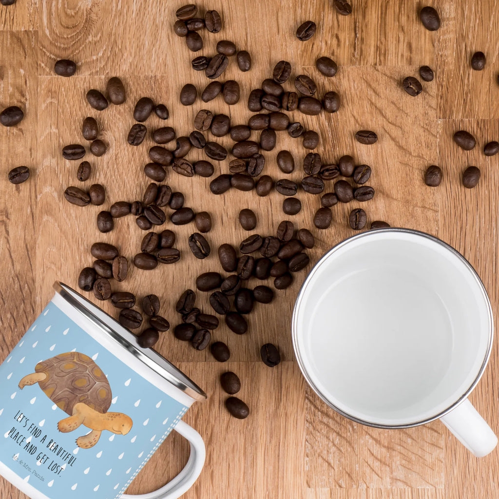 Kempingowy kubek emaliowany Żółw maszerować Camping Tasse Emaille, Metalltasse für Camping, Tasse, Emaille Campingbecher, Camping Becher, Kaffeetasse, Tasse Emaille, Camping Tasse Metall, Metall Tasse, Trinkbecher, Emaille Becher Camping, Tasse Camping, Camping Becher Edelstahl, Campingbecher, Emaille Tasse Camping, Campingtasse, Becher, Emaille Trinkbecher, Blechtassen, Emaille Tasse, Edelstahl Trinkbecher, Blechtasse, Blechtasse Outdoor, Motivtasse, Outdoor Tasse, Emailletasse, Kaffee Blechtasse, Becher mit Motiv, Camping Tassen Emaille, Metalltasse, Emaille Becher, Outdoor Becher, Campingtassen, Kaffeebecher, Urlaub, Meer, Meerestiere, get lost, Schildkröten, Abenteuer, Motivation, Inspiration, Reiselust, Neustart, Lieblingsmensch, Schildkröte