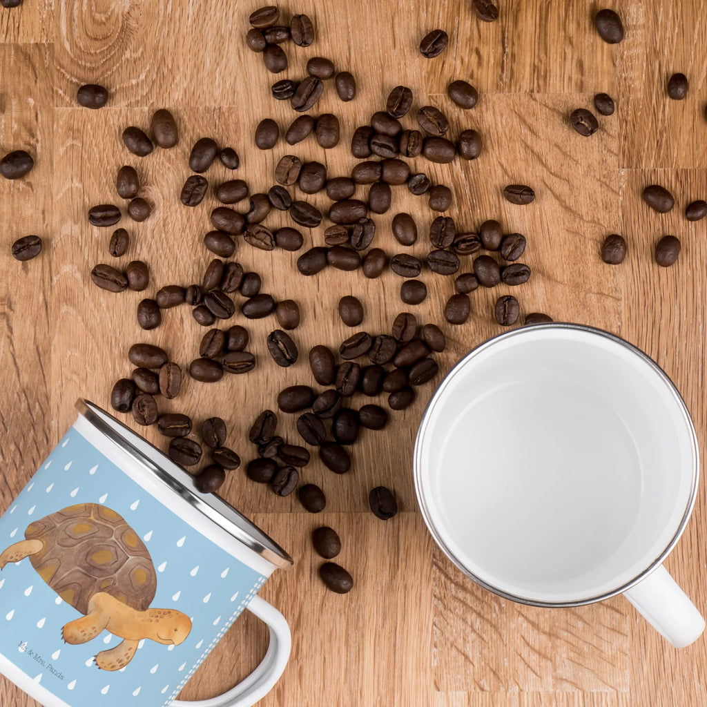 Kempingowy kubek emaliowany Żółw maszerować Camping Tasse Emaille, Metalltasse für Camping, Tasse, Emaille Campingbecher, Camping Becher, Kaffeetasse, Tasse Emaille, Camping Tasse Metall, Metall Tasse, Trinkbecher, Emaille Becher Camping, Tasse Camping, Camping Becher Edelstahl, Campingbecher, Emaille Tasse Camping, Campingtasse, Becher, Emaille Trinkbecher, Blechtassen, Emaille Tasse, Edelstahl Trinkbecher, Blechtasse, Blechtasse Outdoor, Motivtasse, Outdoor Tasse, Emailletasse, Kaffee Blechtasse, Becher mit Motiv, Camping Tassen Emaille, Metalltasse, Emaille Becher, Outdoor Becher, Campingtassen, Kaffeebecher, Urlaub, Meer, Meerestiere, get lost, Schildkröten, Abenteuer, Motivation, Inspiration, Reiselust, Neustart, Lieblingsmensch, Schildkröte