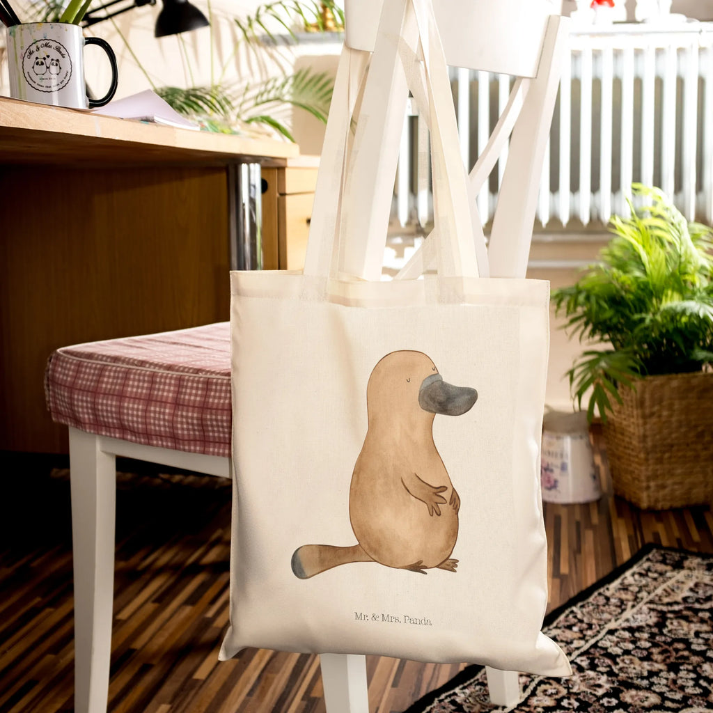 Tote bag platypus courage Einkaufstüte, stoff shopper, baumwoll shopper, dokumententasche, tragbeutel, umhängetasche baumwolle, textilbeutel, Tragetasche, Einkaufstasche, Baumwoll-Tragetasche, Umhängetasche, Strandtasche, studententasche, Uni Tasche, Stoffbeutel, Tote Bag, universaltasche, Shopping Tasche, Schultasche, campus tasche, Beutel, Alltagstasche, Stoff-Tragetasche, beutel baumwolle, tragetasche baumwolle, henkeltasche baumwolle, totebag, Henkeltasche, Einkaufsbeutel, Baumwolltasche, Baumwollbeutel, tasche baumwolle, Unitasche, schultertasche baumwolle, schulterbeutel, einkaufsshopper, einkaufstasche baumwolle, Freizeittasche, Schultertasche, textiltasche, Jutetasche, festival tasche, Laptoptasche, umhängebeutel, Tasche, Tüte, Jutebeutel, Stofftasche, festivaltasche, Büchertasche, stofftasche baumwolle, canvas tasche, Baumwoll-Shopper, Schulbeutel, Shopper, freizeitbeutel, Meer, Urlaub, Meerestiere, Arbeit, Mut, Neuanfang, Schnabeltiere, Neustart, Training, mutig, Raodtrip, Weltreise, Lebensweisheit, Motivation, Büro, Schnabeltier