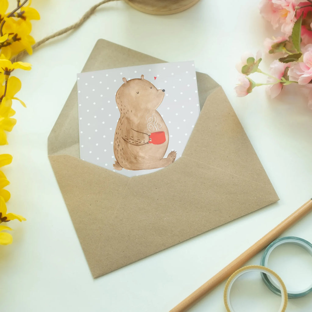 Greetings card bear Coffee Grußkarte, Klappkarte, Beileidskarte, hochzeitskarten, vatertagskarte, weihnachtskarten, neujahrskarte, genesungskarte, osterkarte, osterkarten, Motivkarte, einladungskarten, Glückwunschkarte, abiturkarte, Grußkarten, spruchkarte, babykarte, jubiläumskarte, kommunionskarte, firmungskarte, valentinstagskarte, dankeskarten, glückwunschkarten, Teddy, Teddybär, Bär, Kaffee, Welt Erobern, Bären, Coffee, Motivation, Morgenroutine, Welt Retten, Guten Morgen