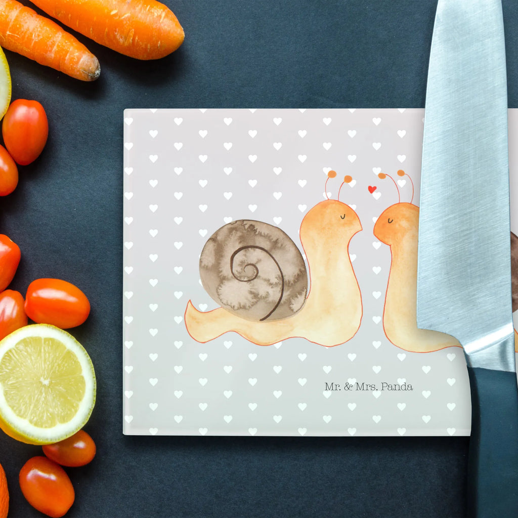 Glasschneidebrett Schnecken Liebe Glas Schneidbrett, Küchenhelfer Glas, Glasschneidebrett Klein, Glas Schneideplatte, Schneidplatte Glas, Glasschneidebrett, Schneidebrett Modern, Küchenunterlage Glas, Schneidebrett Glas Transparent, Schneidebrett Aus Glas, Glasschneidebrett Hitzebeständig, Arbeitsplatte Glas, Schneideplatte Für Küche, Glasschneidebrett Groß, Schneidebrett Design Glas, Schneidebrett Spülmaschinenfest, Schneidebrett Aus Sicherheitsglas, Glasschneidebrett Für Gemüse, Glasbrett Küche, Schneidebrett Hygienisch, Schneidebrett Robust, Glasschneidebrett Dekorativ, Glasbrett Rechteckig, Küchenzubehör Glas, Schneidebrett Glas Motiv, Glasschneideplatte Rutschfest, Glasbrett Rund, Schneidebrett Transparent, Glasschneidebrett Rutschfest, Glasschneidebrett Für Fleisch, Glasschneidebrett Für Käse, Glasplatte Schneidebrett, Glasschneidebrett Für Haushalt, Küchenbrett Glas, Glas Küchenbrett, Schneideunterlage Glas, Schneidebrett Elegant, Freund, Liebe, Heiraten, Jahrestag, Heiratsantrag, Liebesgeschenk, Hocheitstag, Verlobung, Partner, Freundin, Ehemann, Ehefrau