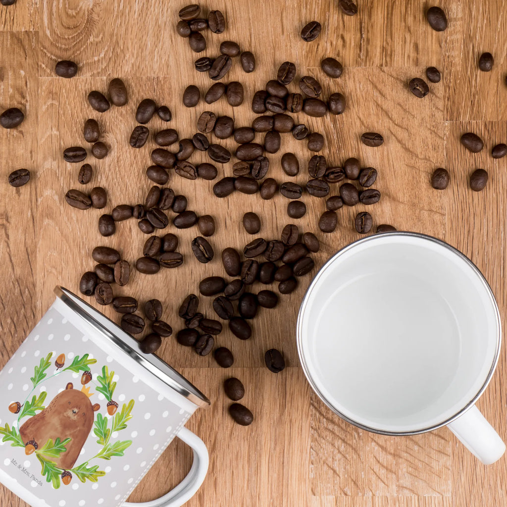 Kempingowy kubek emaliowany Niedźwiedź król metallbecher, Reisebecher, Pott, Becher, Trinkbecher, emaillebecher, Teebecher, wanderbecher, Blechtasse, reisetasse, blechbecher, Emailletasse, Campingbecher, wandertasse, Kaffeetasse, Kaffeebecher, Emaille Tasse, Teetasse, Tasse, Metalltasse, Emaille Becher, becher emaille, Campingtasse, Tasse Emaille, Teddy, Teddybär, Bär, Vater, Bester Vater, Daddy, Vatertag, Dad, Papa Bär, Papa, Bester Papa, Papi, Weltbester Papa