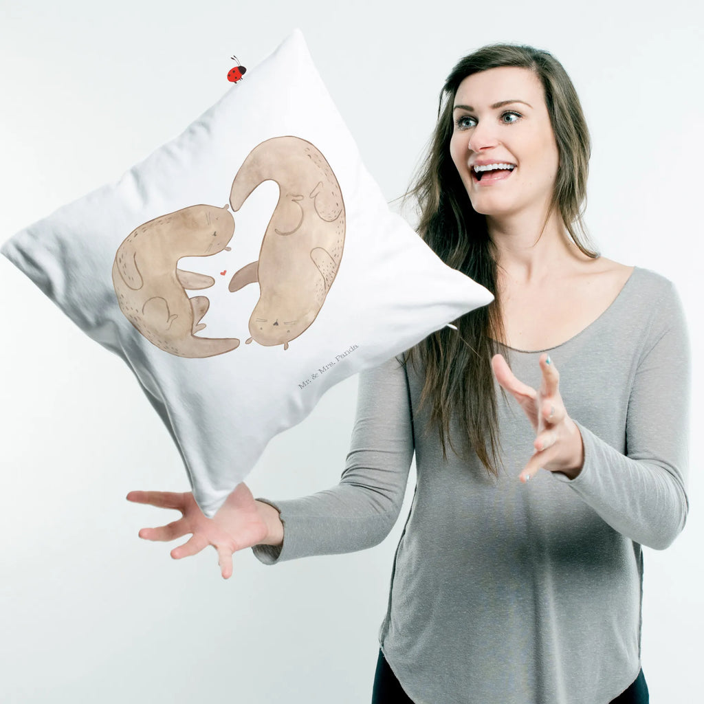 40x40 Kissen Otter Herz Sofakissen, sitzkissen, Kissen 40x40, sofakissen, Kissenbezug 40x40, Kopfkissen 40x40, Zierkissen, Sofakissen 40x40, Kissenhülle, Couchkissen, Dekokissen Sofa, Kissenhülle 40x40, Kissenbezüge, Motivkissen, Dekokissen, Kissen 40x40 Waschbar, Dekokissen 40x40, Kopfkissen, Kissen, Otter, Fischotter, Seeotter, Liebesbeweis, Verlobung, Love you, Herz, Bessere Hälfte, Hochzeitstag, gemeinsames Leben, Liebesgeschenk, Liebe, Jahrestag