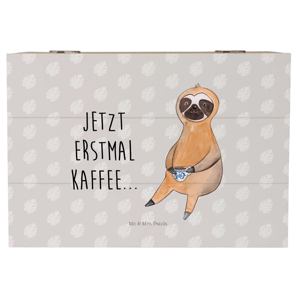 Holzkiste Faultier Kaffee Geschenkbox, Deko Box, Holz Aufbewahrungsbox, Erinnerungsbox Baby, Holztruhe, Holzboxen, Aufbewahrungsbox, Ordnungsbox, Holzkisten, Aufbewahrungsbox Holz, Box aus Holz, Holzbox mit Deckel, Schatzkiste, Erinnerungskiste, Kiste, Aufbewahrungskiste, Erinnerungsbox Hochzeit, Dekokiste, Holzbox, Holzkiste, Aufbewahrungsbox aus Holz, Schmuckkästchen, Truhe, Erinnerungsbox, Holzkiste mit Deckel, Schatulle, Dekorative Holzkiste, Faultier, Faultier Geschenk, Faultier Deko, Erster Kaffee, Kaffeetasse, Genießer, faul, Faultiere, Kaffeegetränk, Lieblingstier, Morgenmuffel, Coffee, Frühaufsteher, Kaffee
