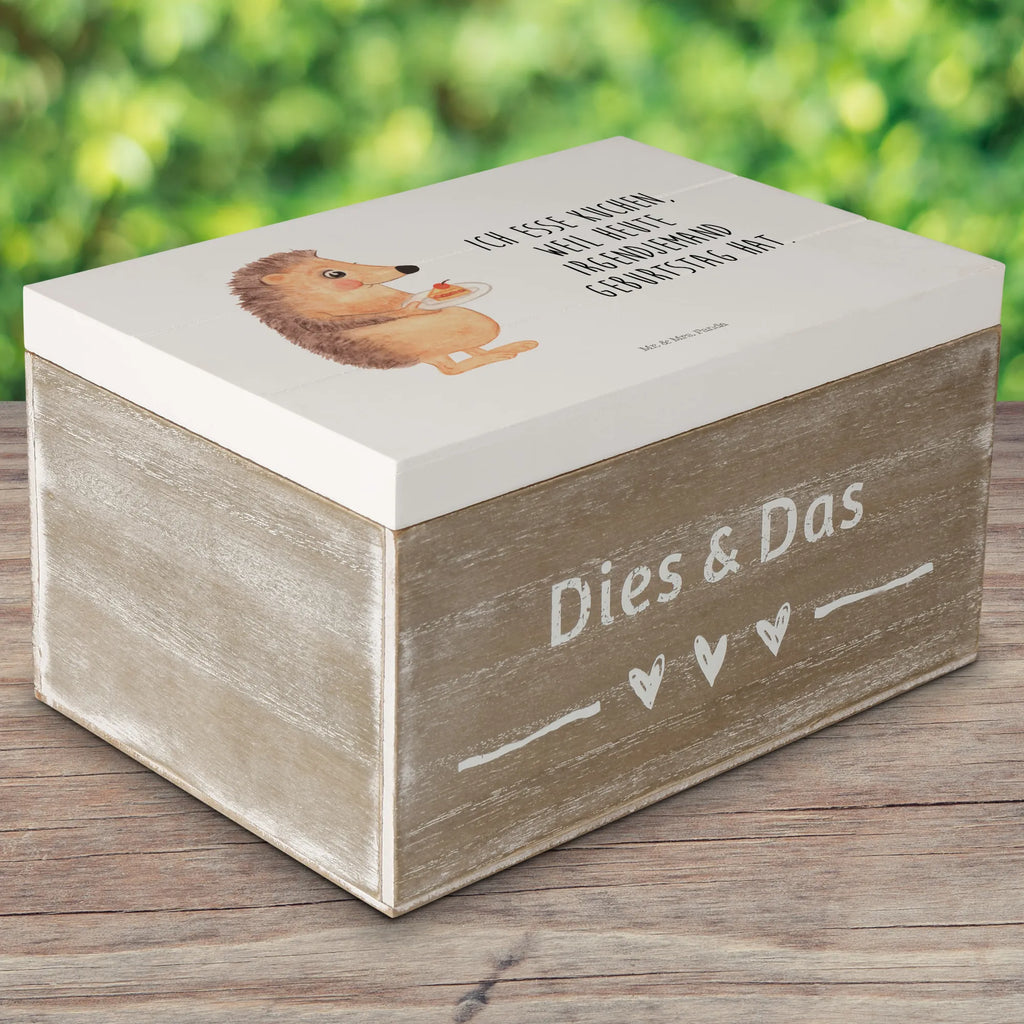 Skrzynia drewniana jeż kawałek ciasta Schatulle, Schatzkiste, Geschenkbox, XXL, Geschenkdose, Truhe, Dekokiste, Kiste, Erinnerungsbox, Aufbewahrungsbox, Erinnerungskiste, Holzkiste, Tiermotive, Gute Laune, lustige Sprüche, Tiere, Geburtstagskuchen, Essen Spruch, Kuchen, Torte, Backen Geschenk, Einladung Party, Kuchen backen, Igel