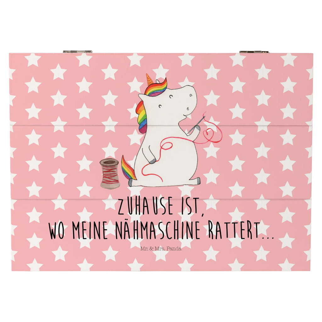 Holzkiste Einhorn Näherin Holztruhe, Holzkiste mit Deckel, Aufbewahrungsbox aus Holz, Holz Aufbewahrungsbox, aufbewahrungskiste mit deckel, aufbewahrungsboxen, aufbewahrungstruhe, Schatulle, kiste holz, holzschachtel, Aufbewahrungsbox Holz, holzkästchen, Holzboxen, Box aus Holz, Holzbox, holztruhen, Holzkisten, Aufbewahrungsbox, Holzbox mit Deckel, Holzkiste, Aufbewahrungskiste, holzschatulle, truhe holz, box holz, aufbewahrungskisten, Einhörner, Einhorn Deko, Einhorn, Unicorn, Häkeln, Näherin, Nähen, Nähzimmer, Mädchen, Basteln, Freundin, Stricken