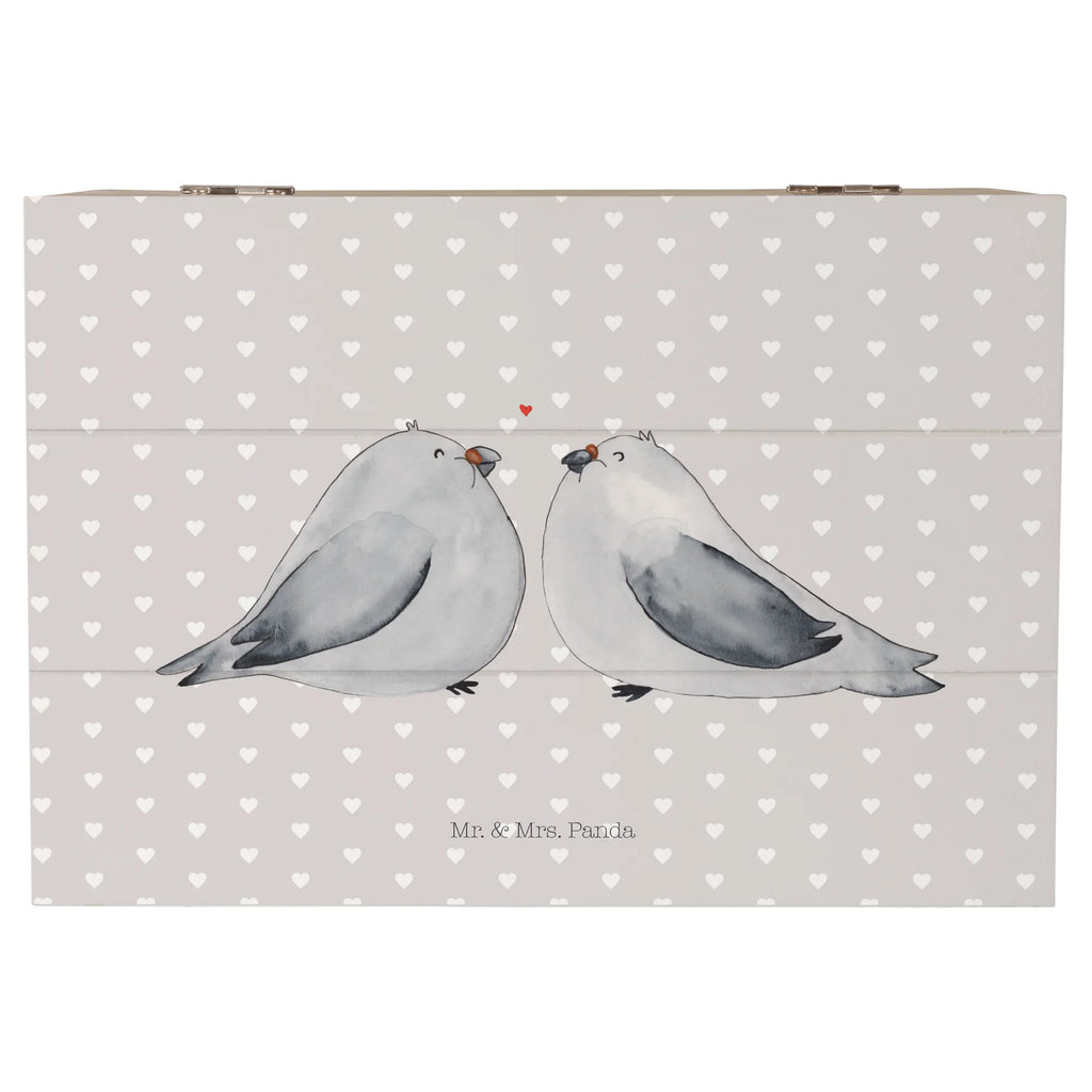 Holzkiste Turteltauben Liebe Erinnerungsbox Baby, Erinnerungsbox, Holztruhe, Geschenkbox, Aufbewahrungskiste, Holzkisten, Holzkiste, Schmuckkästchen, Holzkiste mit Deckel, Erinnerungsbox Hochzeit, Aufbewahrungsbox, Kiste, Aufbewahrungsbox Holz, Holzboxen, Holzbox, Erinnerungskiste, Aufbewahrungsbox aus Holz, Dekokiste, Box aus Holz, Dekorative Holzkiste, Schatulle, Ordnungsbox, Truhe, Holz Aufbewahrungsbox, Holzbox mit Deckel, Deko Box, Schatzkiste, Heiraten, Liebe, Liebesgeschenk, Freundin, Jahrestag, Verlobung, Partner, Ehemann, Hocheitstag, Ehefrau, Freund, Heiratsantrag, Tauben, Verheiratet, Liebesbeweis, Turteltäubchen, Verliebt, Hochzeitstag, Geschenk Freund, Geschenk Freundin, Geschenk Hochzeit, Turteltauben, Verlobt