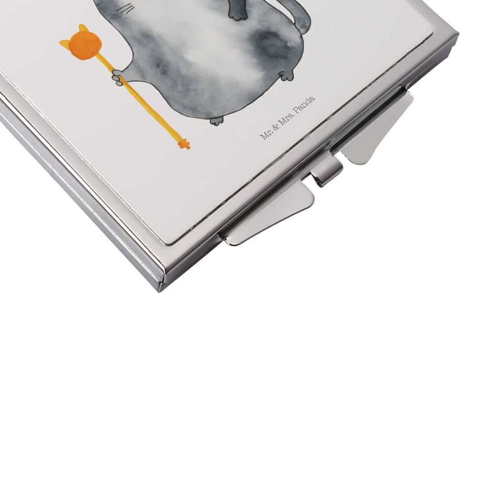 Kwadratowe lusterko do torebki kot Król Klappspiegel, Handspiegel Für Damen, Schminkspiegel Kompakt, Vintage Kompaktspiegel, Taschen-Kosmetikspiegel, Silber, Spiegel Für Unterwegs, Klappbarer Taschenspiegel, Tragbarer Spiegel, Spiegel Für Schminktasche, Spiegel Für Handtasche, Quadratischer Handspiegel, Mini Spiegel, Kompaktspiegel, Handspiegel Mit Hülle, Design Taschenspiegel, Handspiegel Geschenkidee, Handtaschenspiegel, Klappbarer Handspiegel, Reise Spiegel, Deko Handspiegel, Spiegel Für Make-Up Tasche, Schminkspiegel To Go, Handspiegel Zum Mitnehmen, Runder Taschenspiegel, Taschenspiegel, Kosmetikspiegel Klein, Katzensouvenirs, Katzenliebhaberprodukte, Katzenmotive, Katzenliebhaber, Katzenprodukte, Katzenfreund, Katzenartikel, Katze, Katzendeko, Katzenaccessoires, Katzenmotiv, Katzenfan, Erste Eigenen Wohnung, Mietzhaus, Kater, Einzug, Cats, Umzug, Katzenbesitzerin, Cat, Queen, Katzen, Königin, Familie, Mietze, Haustier, Katzenhalter, Wohnung, König