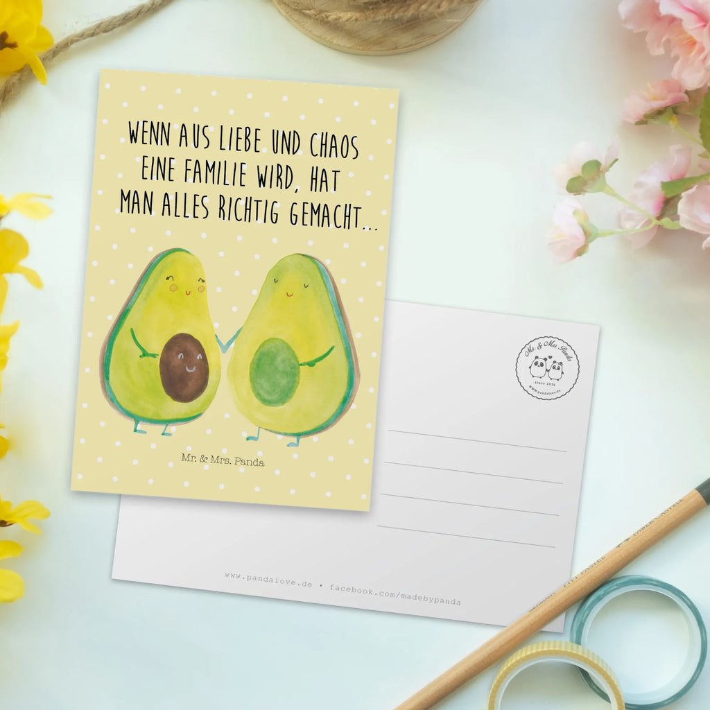 Postcard avocado pair Geschenkkarte, Postkarte, Geburtstagskarte, Einladungskarte, Ansichtskarten, Grußkarte, Karte, Einladung Geburtstag, Dankeskarte, Einladungskarten Geburtstag, Einladung, Ansichtskarte, Avocado, Veggie, Vegan, Gesund, Geburt, Liebe, Avocuddle, Hochzeit, Babyparty, Avocados, Kinder, Schwangerschaft, Familie, Babyshower