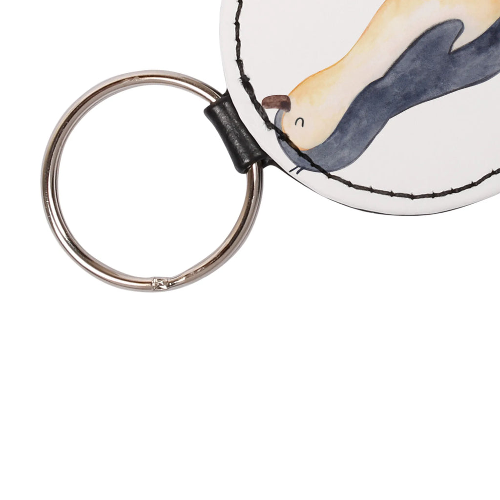 Rund Schlüsselanhänger Pinguin marschieren Schlüsselaccessoire, schlüsselbund anhänger, Schlüsselanhänger, mini schlüsselanhänger, Taschenanhänger, Pinguin, Schwester, Langschläfer, Bruder, Frühaufsteher, Pinguine, Familie