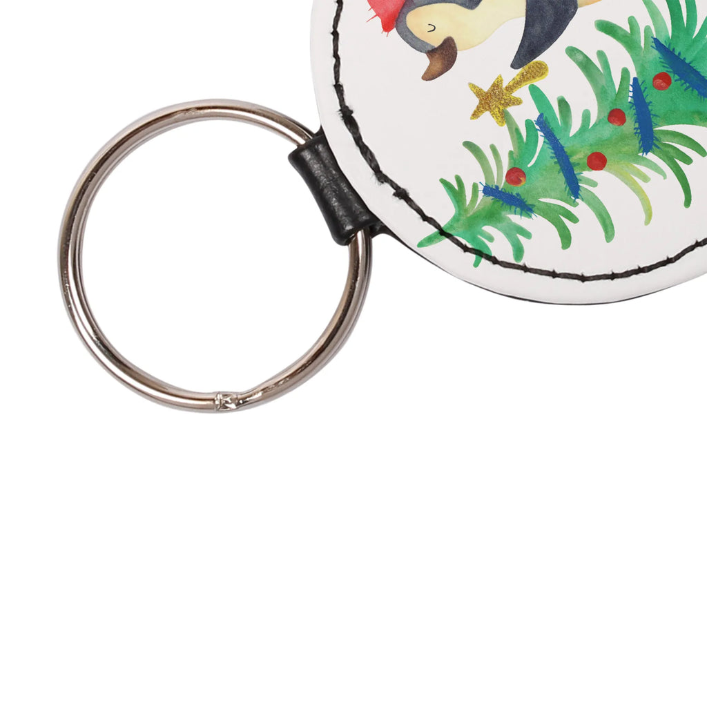 Okrągły brelok Pingwin choinka Schlüsselanhänger Schlüssel, Schlüsselanhänger Modern, Schlüsselanhänger Mit Namen, Schlüsselanhänger Haus, Schlüsselanhänger Bunt, Schlüsselhalter, Schlüsselanhänger Freundschaft, Schlüsselanhänger Holz, Schlüsselanhänger Nachhaltig, Schlüsselanhänger Klassisch, Schlüsselanhänger Auto, Schlüsselanhänger Partner, Schlüsselanhänger, Schlüsselanhänger Mit Gravur, Schlüsselanhänger Niedlich, Schlüsselanhänger Geschenk, Schlüsselband, Schlüsselaccessoire, Schlüsselanhänger Für Damen, Schlüsselanhänger Handgemacht, Schlüsselanhänger Metall, Schlüsselanhänger Herz, Schlüsselanhänger Leder, Schlüsselanhänger Liebe, Schlüsselanhänger Filz, Schlüsselring, Schlüsselanhänger Lustig, Schlüsselanhänger Elegant, Schlüsselanhänger Mit Foto, Schlüsselanhänger Für Kinder, Schlüsselanhänger Mit Motiv, Schlüsselanhänger Personalisierbar, Schlüsselanhänger Stoff, Schlüsselanhänger Mit Spruch, Schlüsselanhänger Geburtstag, Schlüsselanhänger Tiermotiv, Schlüsselanhänger Für Paare, Schlüsselanhänger Für Herren, Schlüsselanhänger Kunststoff, Winter, Weihnachten, Weihnachtsdeko, Nikolaus, Advent, Heiligabend, Wintermotiv, Pinguin