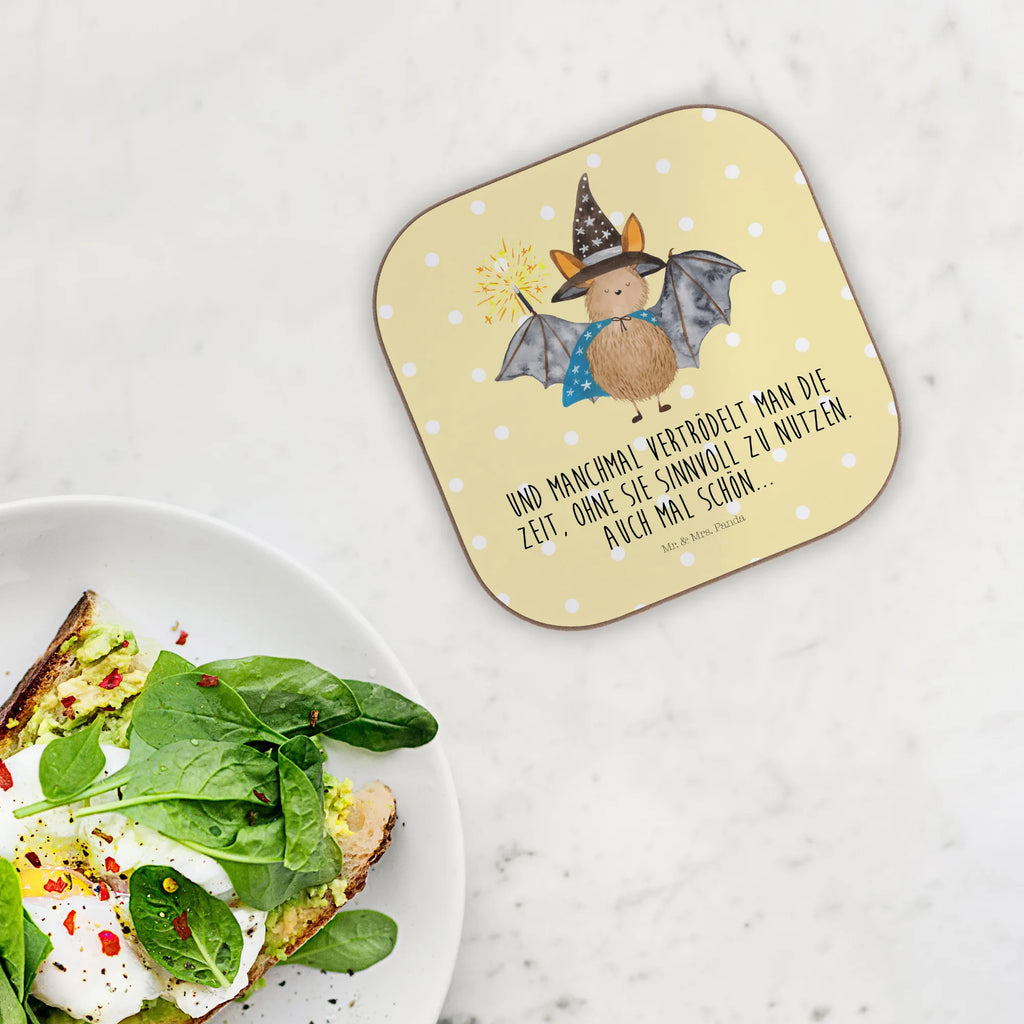 Podkładka Nietoperz czarodziej esstisch untersetzer, gläseruntersetzer, Becheruntersetzer, Baruntersetzer, weinglasuntersetzer, Untersetzer, Design Untersetzer, deko untersetzer, Tassenuntersetzer, Untersetzer Glas, Tischschoner, garten untersetzer, Flaschenuntersetzer, Untersetzer Tee, Untersetzer für Gläser, Tischuntersetzer, Quadratischer Untersetzer, weinuntersetzer, Tassen Untersetzer, Teeuntersetzer, weinflaschenuntersetzer, bar untersetzer, Coaster, Untersetzer Quadratisch, hartfaser untersetzer, Holzuntersetzer, Kaffeeuntersetzer, grill untersetzer, unterleger, eckiger untersetzer, Glasuntersetzer, bieruntersetzer, party untersetzer, Untersetzer Kaffee, schutzuntersetzer, Untersetzer Gläser, Getränkeuntersetzer, Untersetzer Tasse, hartfaseruntersetzer, Lustige Sprüche, Tiere, Tiermotive, Gute Laune, Fledermäuse, Magier, Fledermaus, Frauen, Reinsteigern, Zauberer