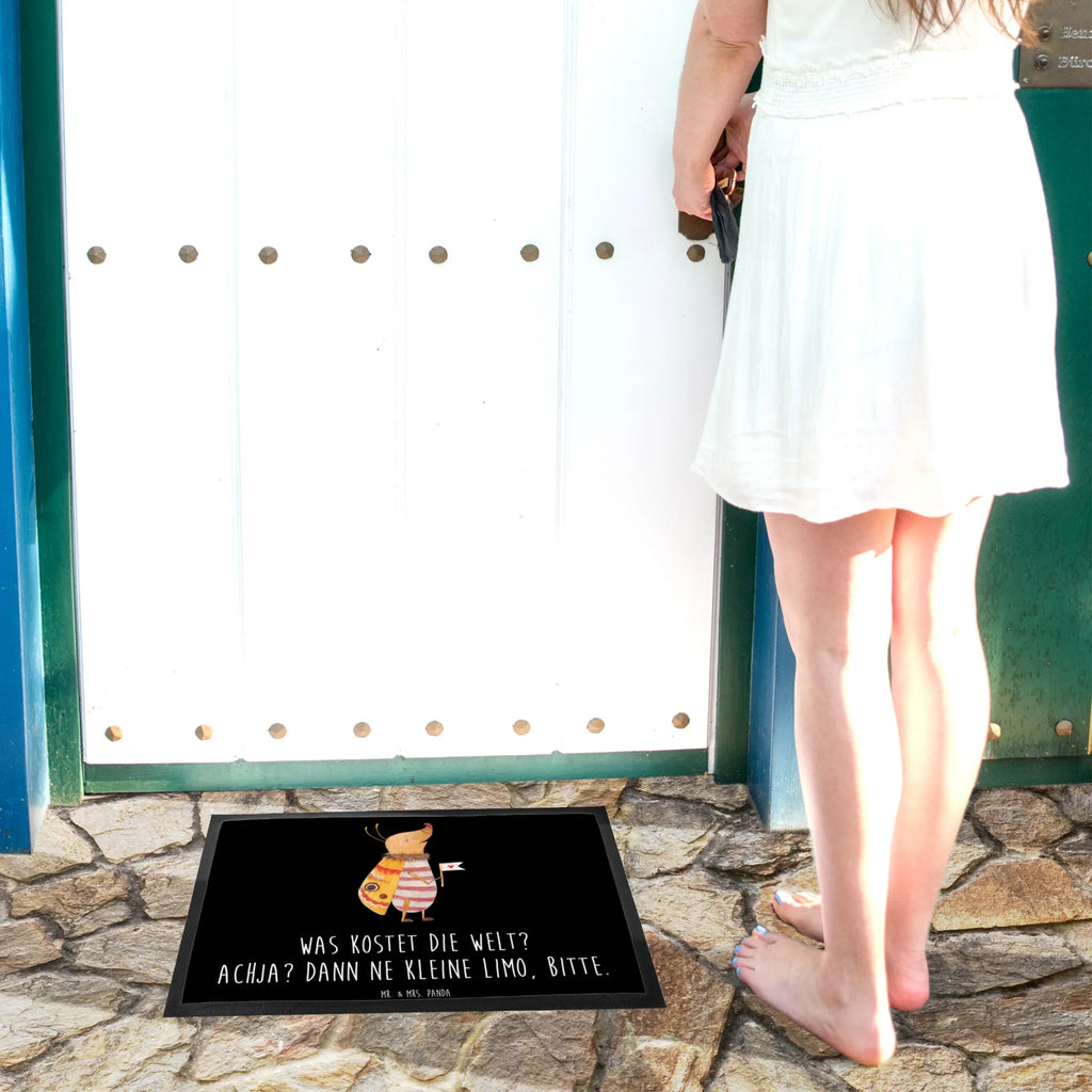 Fußmatte Nachtfalter Fähnchen Abtretmatte, Fußmatten, türmatten, Eingangsteppich, hausmatte, abstreifer, schmutzfangmatten, Haustürmatte, sauberlaufmatten, Abtreter, Fußabstreifer, Türvorleger, Schmutzfangteppich, Fußabtreter, matte haustür, Sauberlaufmatte, Schmutzmatte, fußmatte, Türmatte, Fussmatte, Schmutzfänger, außenmatte, Schmutzfangmatte, Eingangsmatte, flurmatte, Schuhabstreifer, Gute Laune, Lustige Sprüche, Tiere, Tiermotive, Spruch Lustig, Spruch Witzig, Nachtfalter, Was Kostet Die Welt, Süß, Niedlich, Käfer, Küche Deko