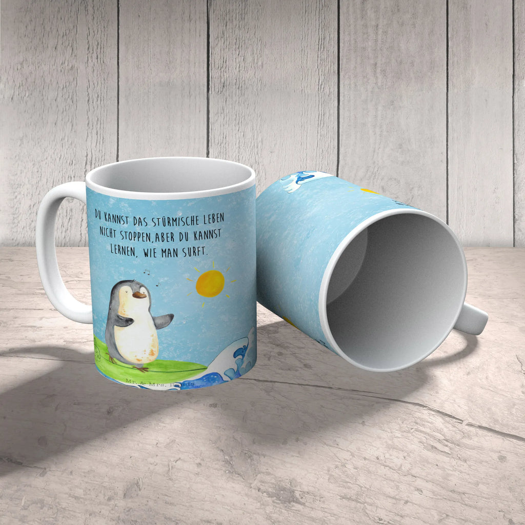 Tasse Pinguin Surfer Tasse mit Motiven, Teetasse, Geschenktasse, Kaffeetasse, Bürotasse, Tasse, Tasse mit Zitaten, Porzellantasse, Keramiktasse, Pinguin, surfen, Portugal, Wellen reiten, Pinguine, Wellen, Hawaii, Urlaub, Surfer
