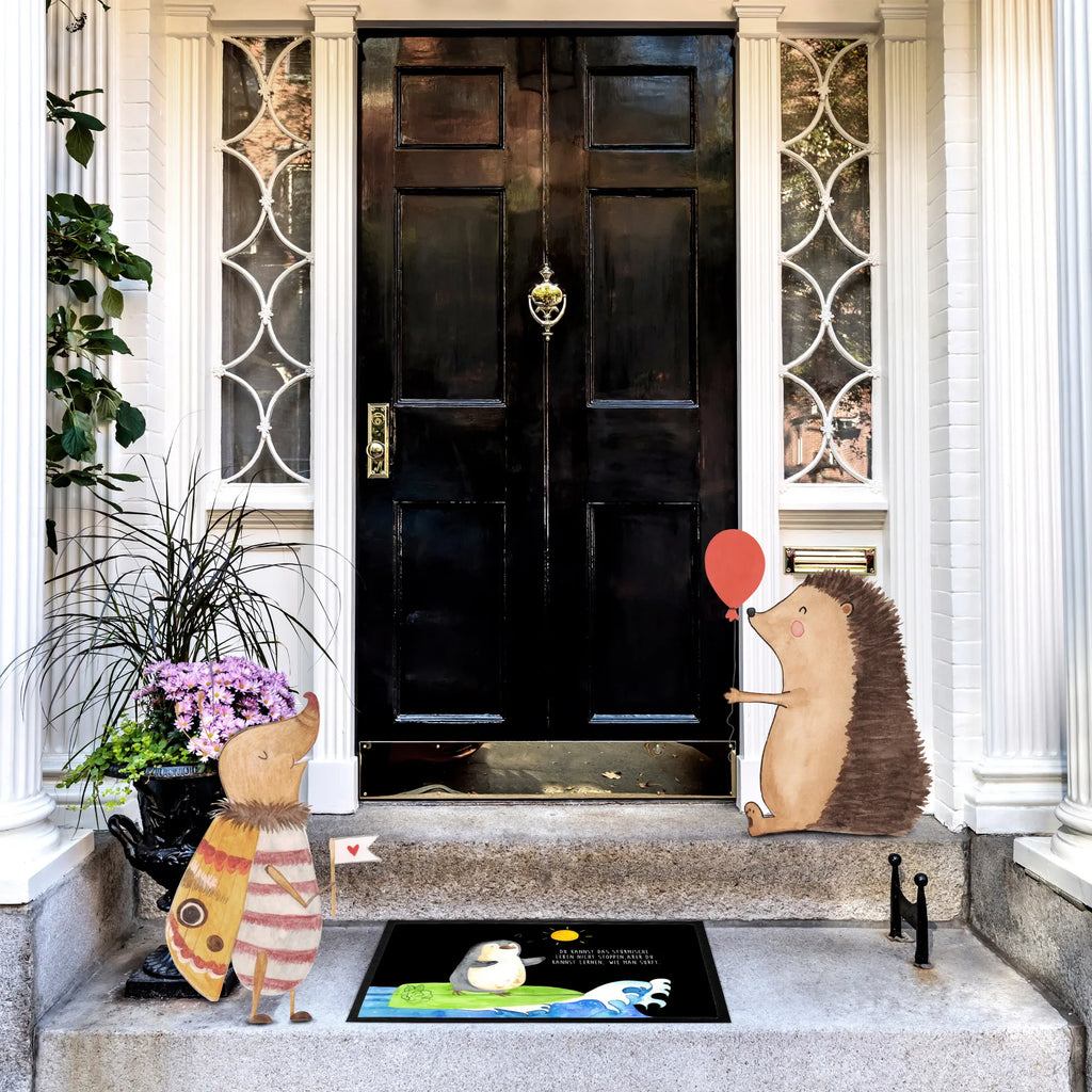 Fußmatte Pinguin Surfer Fussmatten online, Matte, Fußmatte außen, Fußabstreifer, Schmutzfangmatte, Fußmatte innen, Fußmatte außen wetterfest, Fußabtreter, Eingangsteppich, Fussmatten, Gummimatte, Schmutzmatte, Schmutzfangmatte waschbar, Fußmatte outdoor, Motivfußmatte, Vorleger, Sauberlaufmatte, Schmutzfänger, Haustürmatte, Türvorleger, Fußmatte waschbar, Schmutzfangteppich, Fußabstreifer außen, Türmatte, Gummi Matte, Fußmatten, Fußabtreter außen, Pinguin, Wellen reiten, Hawaii, Portugal, Wellen, Pinguine, surfen, Urlaub, Surfer