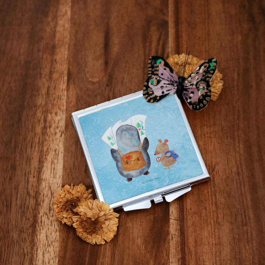 Handtaschenspiegel quadratisch Pinguin & Maus Wanderer Taschenspiegel, Handspiegel Zum Mitnehmen, Kompaktspiegel, Vintage Kompaktspiegel, Handspiegel Für Damen, Runder Taschenspiegel, Handspiegel Geschenkidee, Handspiegel Mit Hülle, Spiegel Für Make-Up Tasche, Spiegel Für Schminktasche, Mini Spiegel, Schminkspiegel To Go, Spiegel Für Unterwegs, Handtaschenspiegel, Deko Handspiegel, Reise Spiegel, Spiegel Für Handtasche, Schminkspiegel Kompakt, Klappspiegel, Tragbarer Spiegel, Design Taschenspiegel, Klappbarer Handspiegel, Klappbarer Taschenspiegel, Kosmetikspiegel Klein, Taschen-Kosmetikspiegel, Quadratischer Handspiegel, Pinguin, Wanderlust, Ausflug, wandern, Pinguine, Abenteurer, Abenteuer, Roadtrip