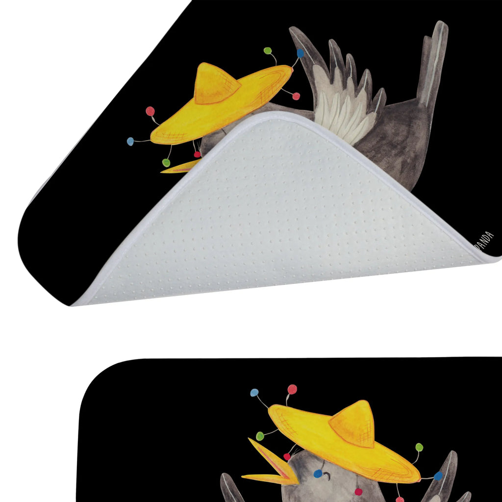 Badematte Rabe Sombrero Badmatte Waschbar, Badvorleger Für Dusche, Rutschfester Badvorleger, Badvorleger, Badvorleger Design, Badvorleger Naturmaterial, Badgarnitur, Waschbarer Badvorleger, Badvorleger Antirutsch, Badematte, Badvorleger Klein, Badvorleger Gemustert, Badvorleger Modern, Badvorleger Groß, Badezimmerteppich, Badteppich, Badvorleger Für Gäste-WC, Badvorleger Vintage, Badematte Rutschfest, Badematten Set, Runder Badvorleger, Badvorleger Nachhaltig, Badvorleger Schwarz, Weicher Badvorleger, Duschvorleger, Saugfähiger Badvorleger, Badezimmer Matte, Badvorleger Weiß, Badläufer, Badvorleger Klassisch, Rechteckiger Badvorleger, Badvorleger Mikrofaser, Teppich Fürs Bad, Badvorleger Baumwolle, Badvorleger Für Badewanne, Bad Fußmatte, Weiche Badezimmermatte, Badvorleger Teppich, Tiermotive, Gute Laune, lustige Sprüche, Tiere, Rabe, Glück Spruch, glücklich sein, Vogel, fröhlich sein, Vögel, Spruch positiv, froh, Motivation, Elster