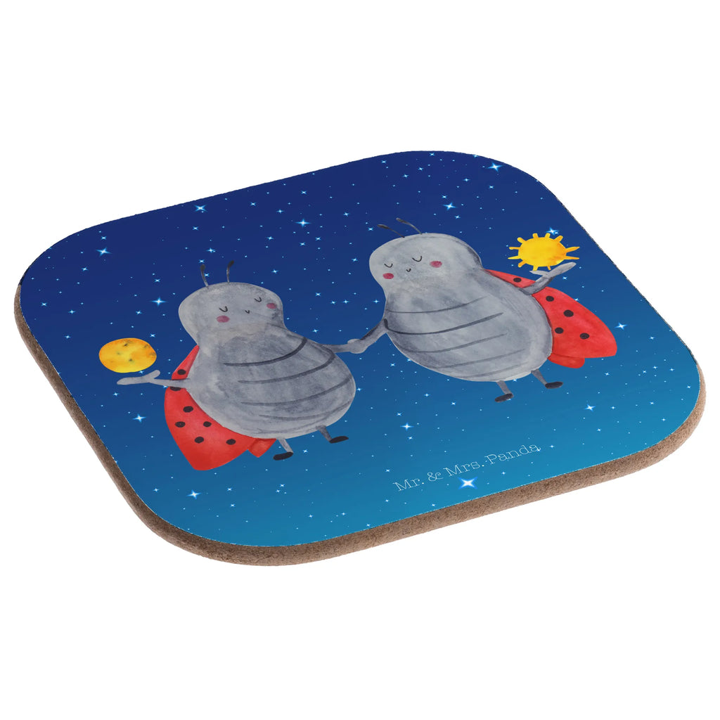 Podkładka znak zodiaku Bliźniak weinuntersetzer, Untersetzer Tasse, weinflaschenuntersetzer, Flaschenuntersetzer, bieruntersetzer, Kaffeeuntersetzer, Tassen Untersetzer, Design Untersetzer, Quadratischer Untersetzer, Tischuntersetzer, Untersetzer Glas, Untersetzer Quadratisch, hartfaseruntersetzer, Untersetzer Kaffee, Untersetzer, garten untersetzer, Getränkeuntersetzer, unterleger, gläseruntersetzer, Tassenuntersetzer, party untersetzer, Teeuntersetzer, Untersetzer Gläser, Becheruntersetzer, esstisch untersetzer, Coaster, schutzuntersetzer, grill untersetzer, Tischschoner, Untersetzer Tee, Glasuntersetzer, deko untersetzer, Holzuntersetzer, eckiger untersetzer, Baruntersetzer, Untersetzer für Gläser, hartfaser untersetzer, bar untersetzer, weinglasuntersetzer, Horoskop, Astrologie, Aszendent, Sternzeichen, Tierkreiszeichen, Zwilling Sternzeichen, Geburtstag Mai, Zwillingsschwester, Geschenk Mai, Geschenk Juni, Zwilling Geschenk, Marienkäfer, Glückskäfer, Zwillinge, Zwillingsbruder