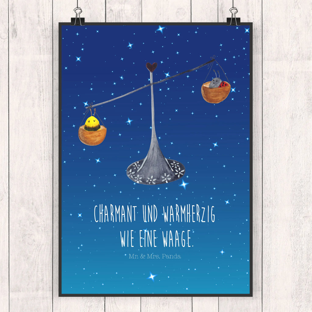 Poster Star sign Scale Wanddeko Bild, Wandschmuck, Poster, grafikposter, kunstposter, wanddruck, Bild, drucke, wandkunst, Wandposter, Bild für Wand, kunst für die wand, Kunstdruck, Posterdruck, wanddeko, Wandbild, Deko Bild, kunstdruck poster, Mr. & Mrs. Panda Poster, Plakat, Wanddekoration, Designposter, Aszendent, Astrologie, Horoskop, Tierkreiszeichen, Sternzeichen, Gleichgewicht, Waage Sternzeichen, Waage, Hummel, Geschenk September, Marienkäfer, Waage Geschenk, Geburtstag Oktober, Biene, Geschenk Oktober, Geburtstag September