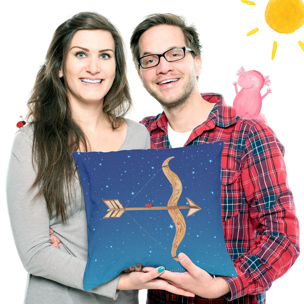 40x40 Kissen Sternzeichen Schütze Sofakissen, Kissenhülle, Dekokissen, Sofakissen 40x40, Motivkissen, Kissenhülle 40x40, Couchkissen, sitzkissen, sofakissen, Kissen, Kopfkissen 40x40, Dekokissen 40x40, Kopfkissen, Kissen 40x40, Kissenbezüge, Kissenbezug 40x40, Dekokissen Sofa, Zierkissen, Kissen 40x40 Waschbar, Tierkreiszeichen, Sternzeichen, Horoskop, Astrologie, Aszendent, Geburtstag Dezember, Geschenk Dezember, Geschenk November, Schütze Geschenk, Geschenk Schützenfest, Schütze Sternzeichen, Schütze, Geburtstag November