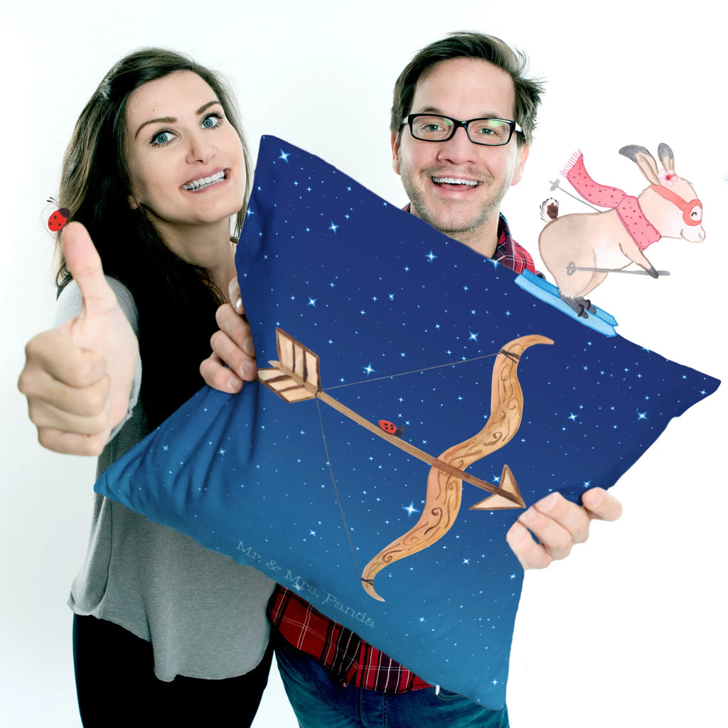 40x40 Kissen Sternzeichen Schütze Sofakissen, Kissenhülle, Dekokissen, Sofakissen 40x40, Motivkissen, Kissenhülle 40x40, Couchkissen, sitzkissen, sofakissen, Kissen, Kopfkissen 40x40, Dekokissen 40x40, Kopfkissen, Kissen 40x40, Kissenbezüge, Kissenbezug 40x40, Dekokissen Sofa, Zierkissen, Kissen 40x40 Waschbar, Tierkreiszeichen, Sternzeichen, Horoskop, Astrologie, Aszendent, Geburtstag Dezember, Geschenk Dezember, Geschenk November, Schütze Geschenk, Geschenk Schützenfest, Schütze Sternzeichen, Schütze, Geburtstag November